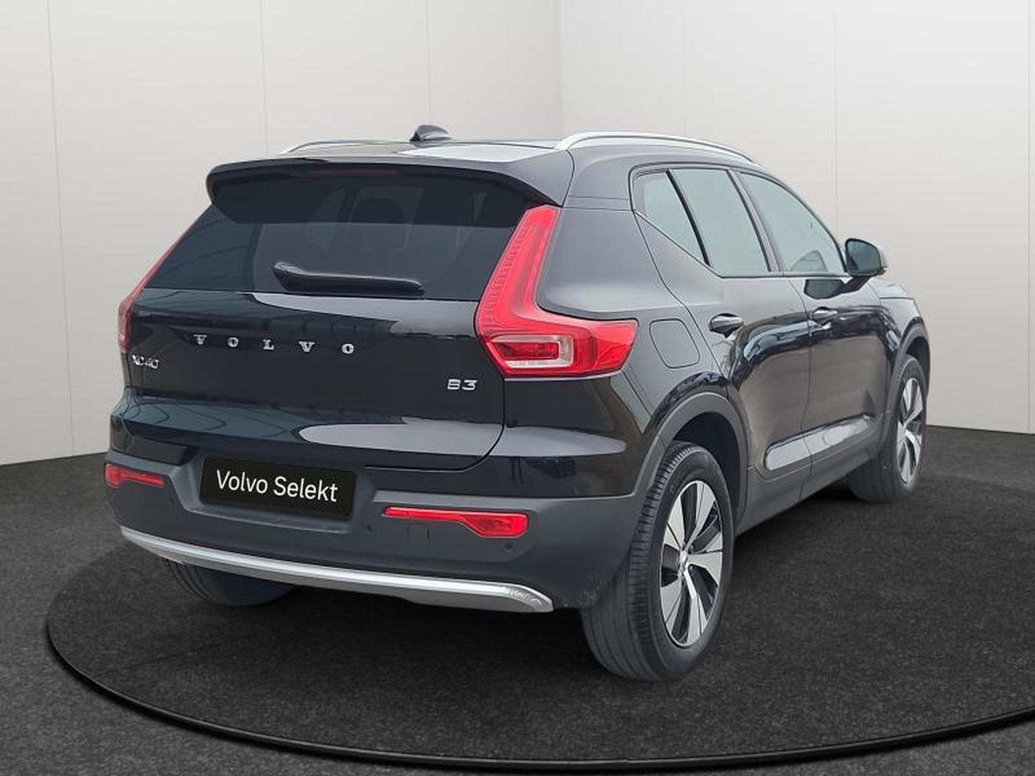 Volvo XC40 B3 Core 2026 / Essence (2025) - Photo 5
