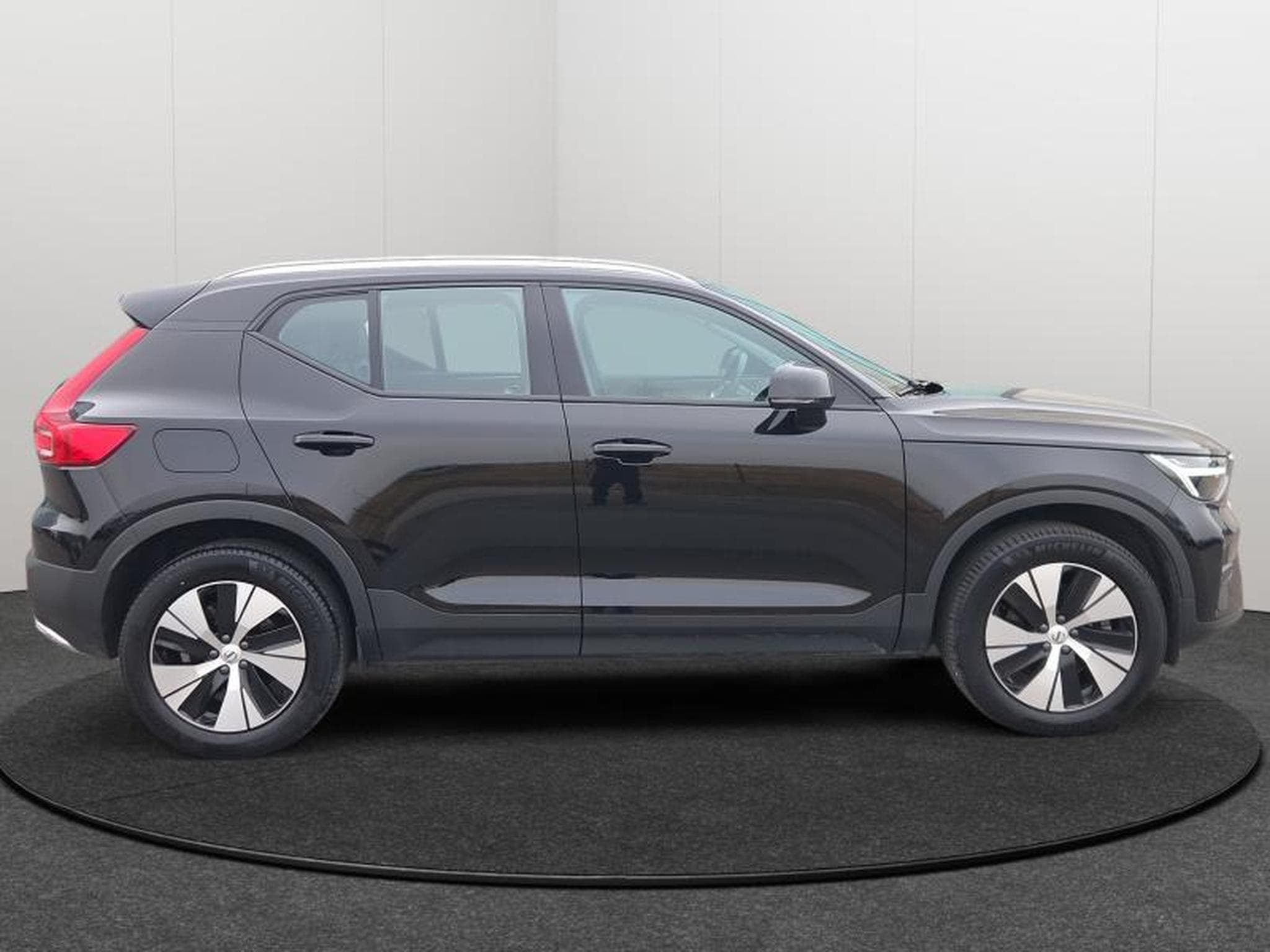 Volvo XC40 B3 Core 2026 / Essence (2025) - Photo 6