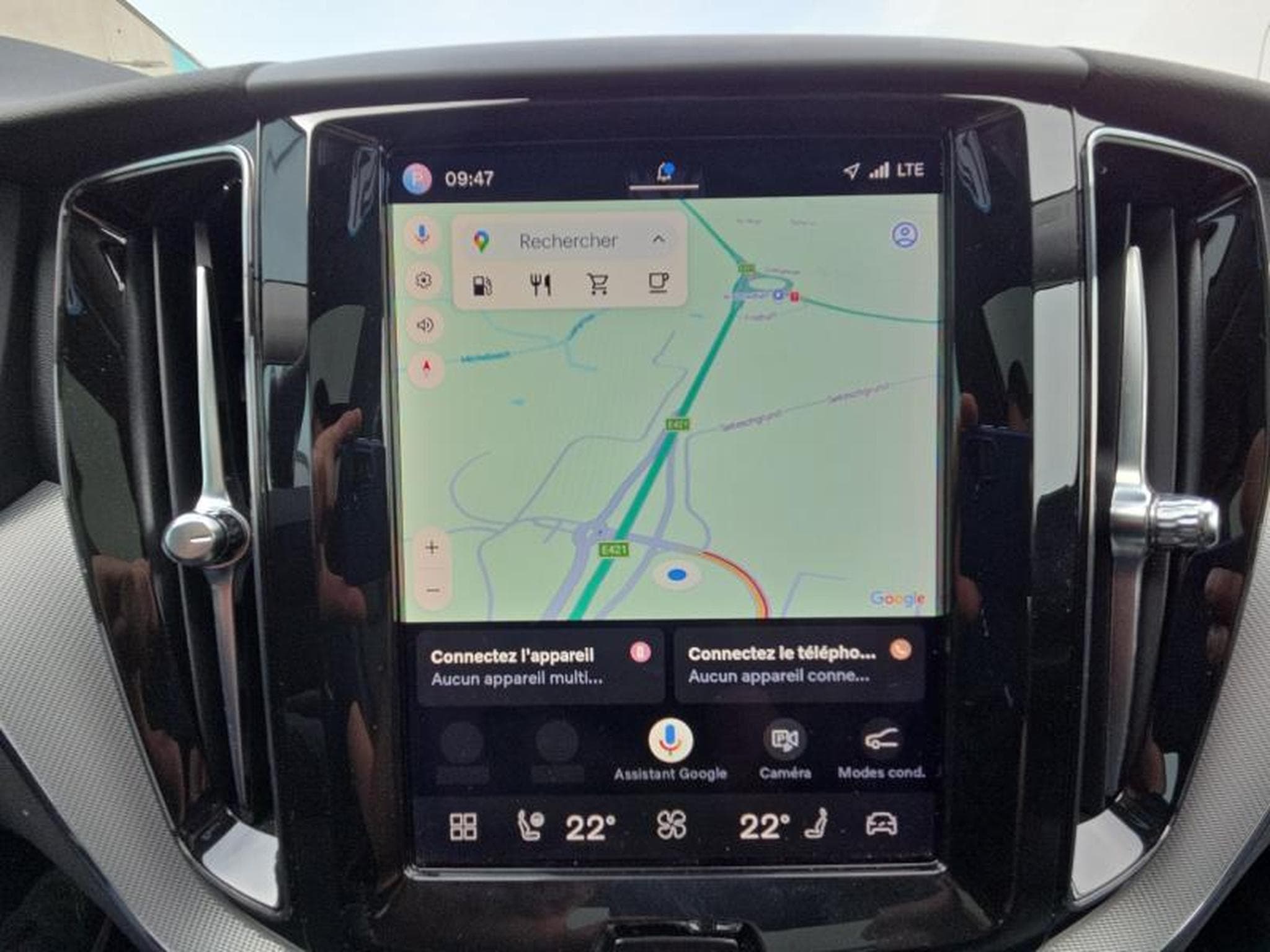 Volvo XC60 B4 Plus Dark / Essence (2023) - Photo 15