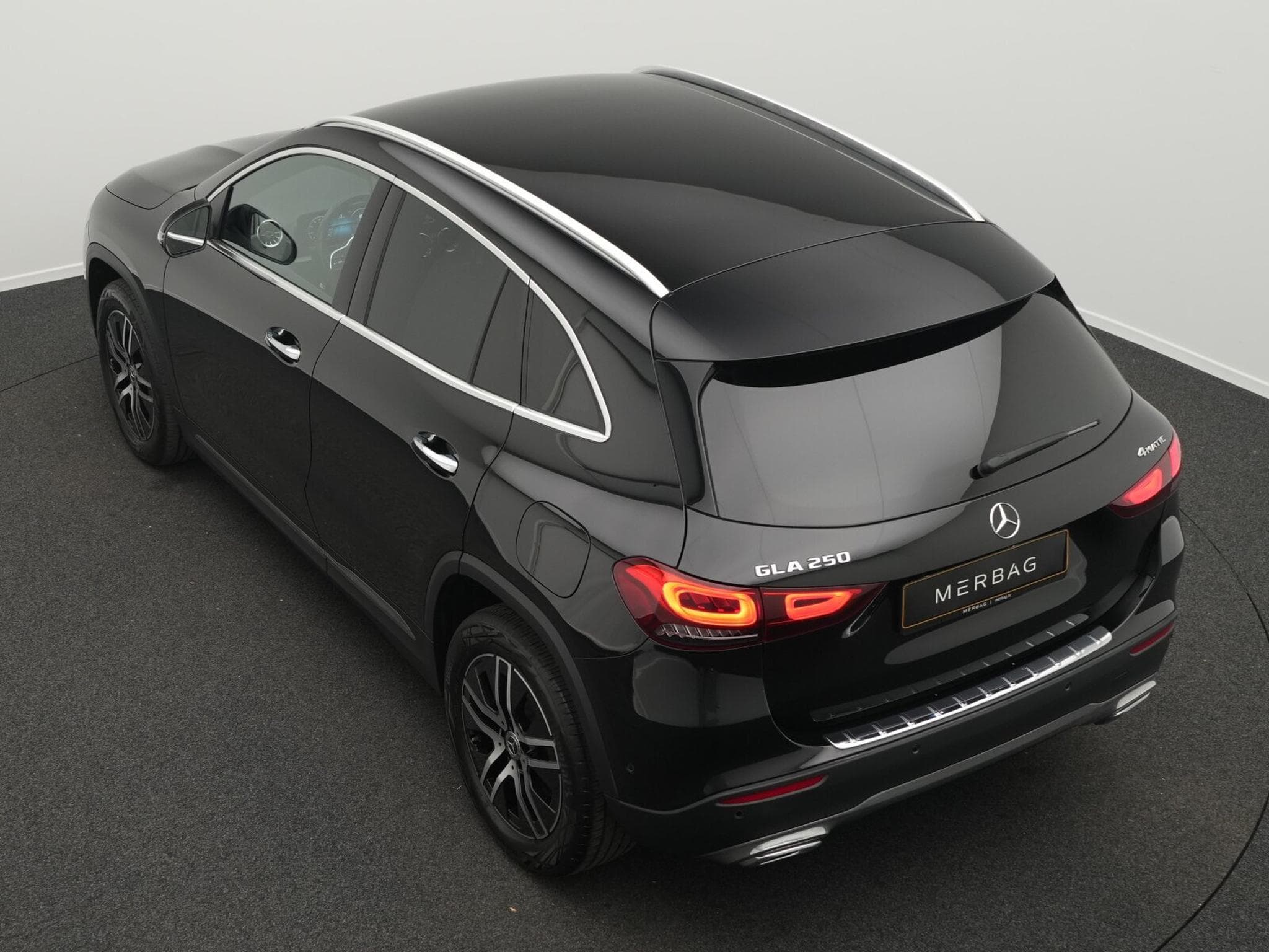 Mercedes GLA 250 4MATIC Off-Roader Multi+360°+Apple (2022) - Photo 11