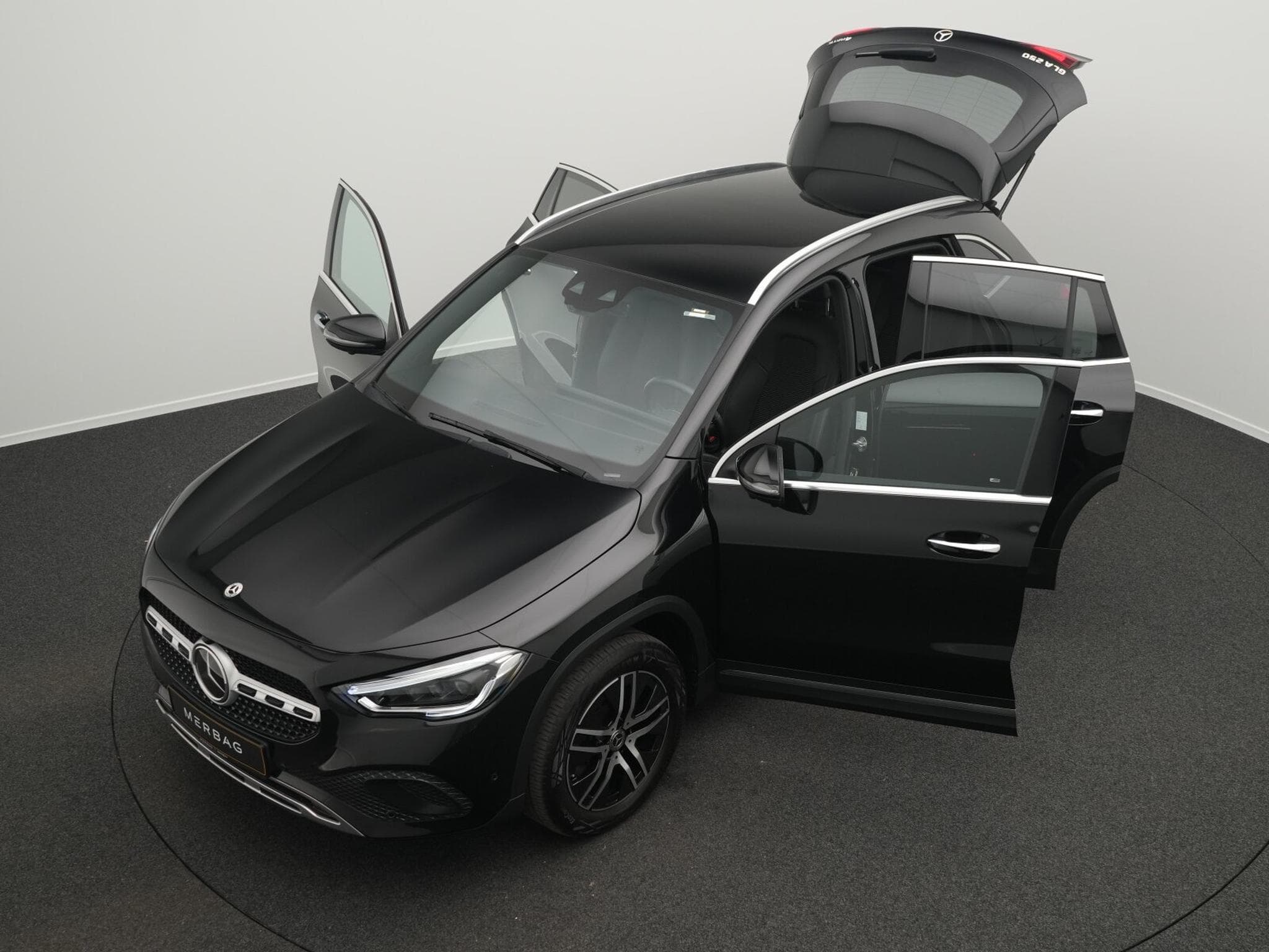 Mercedes GLA 250 4MATIC Off-Roader Multi+360°+Apple (2022) - Photo 12