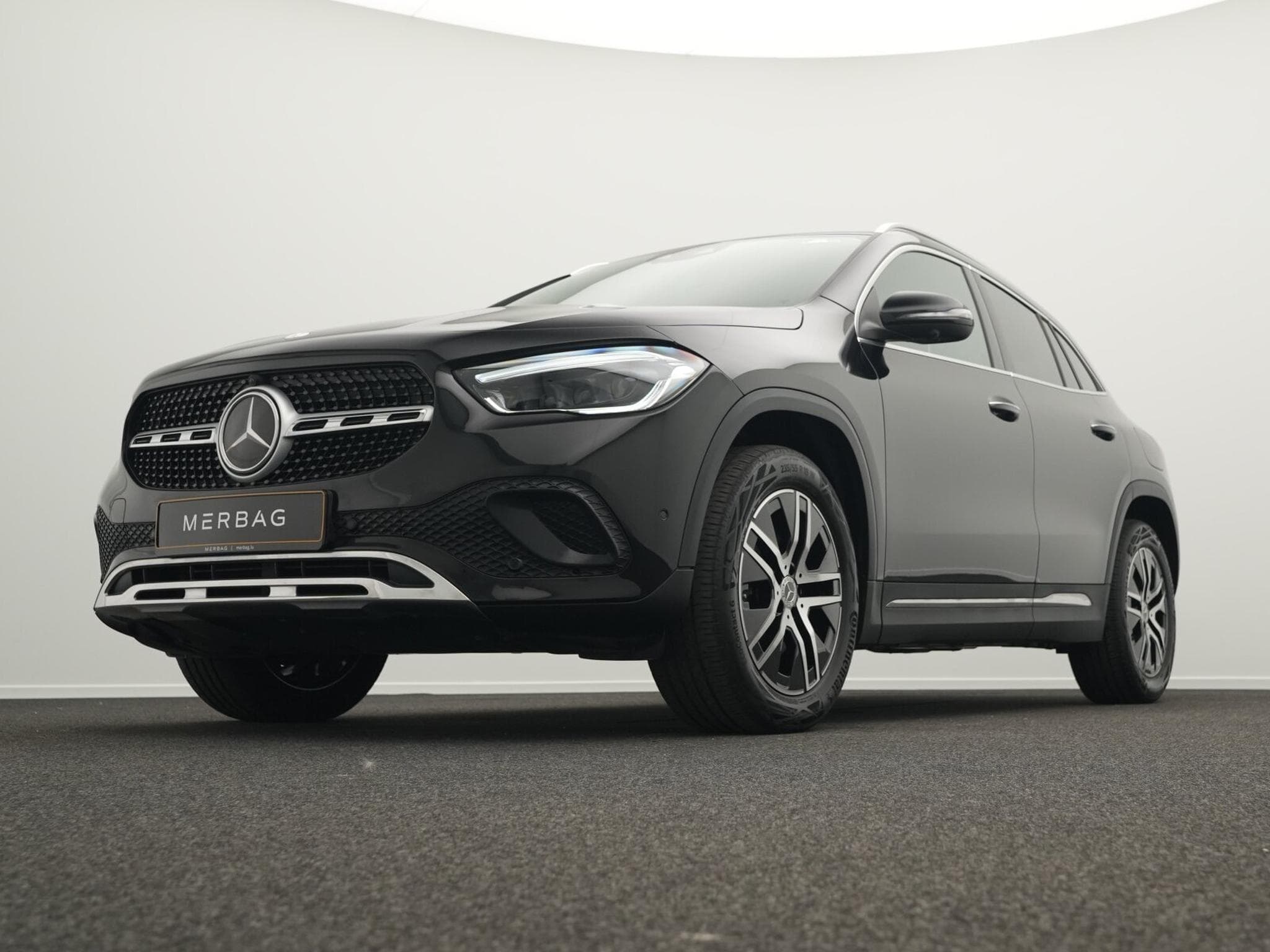 Mercedes GLA 250 4MATIC Off-Roader Multi+360°+Apple (2022) - Photo 8
