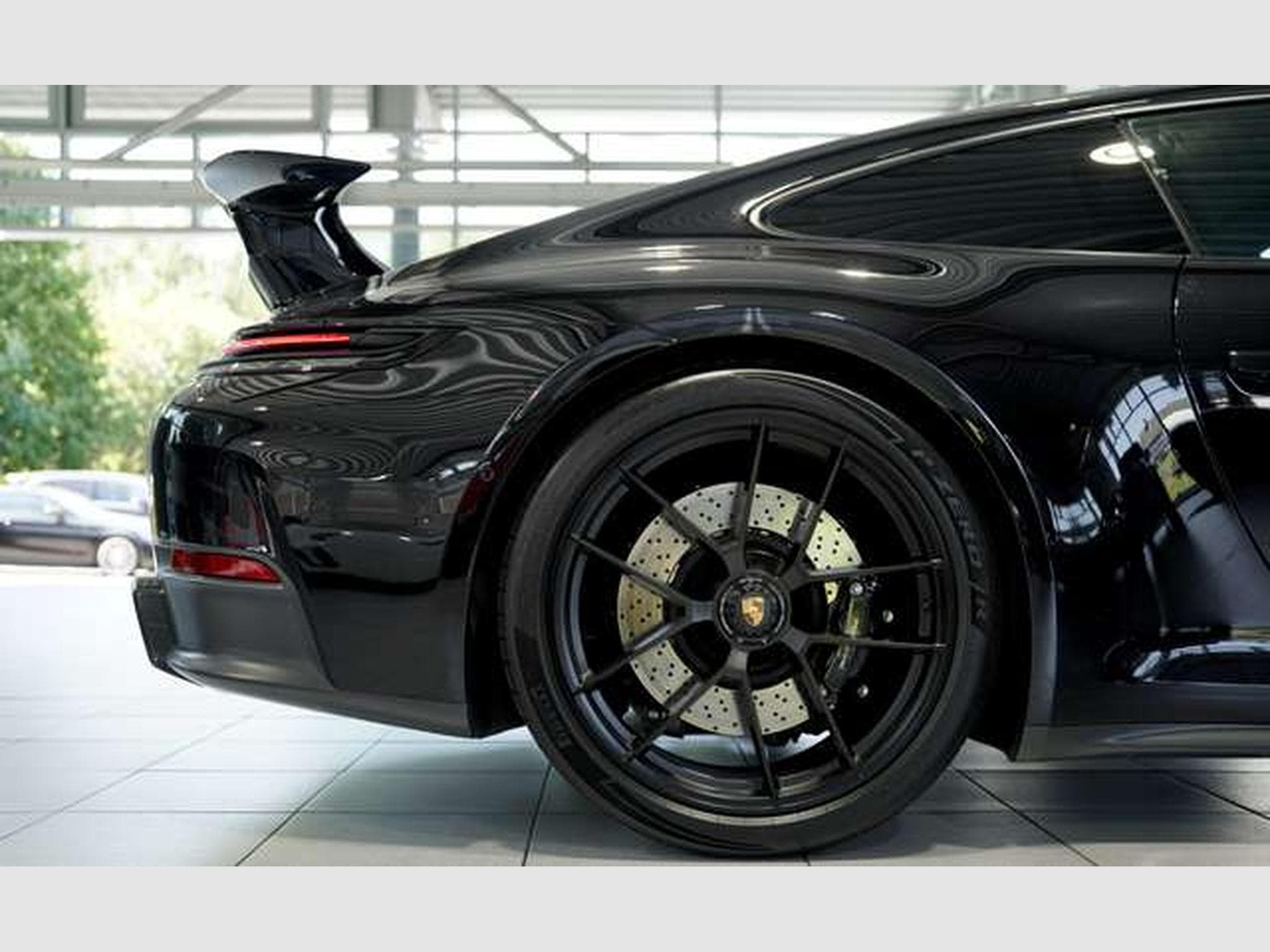 Porsche 911 Carrera GTS T-Hybrid *LIFT *Aero-Kit (2025) - Photo 13