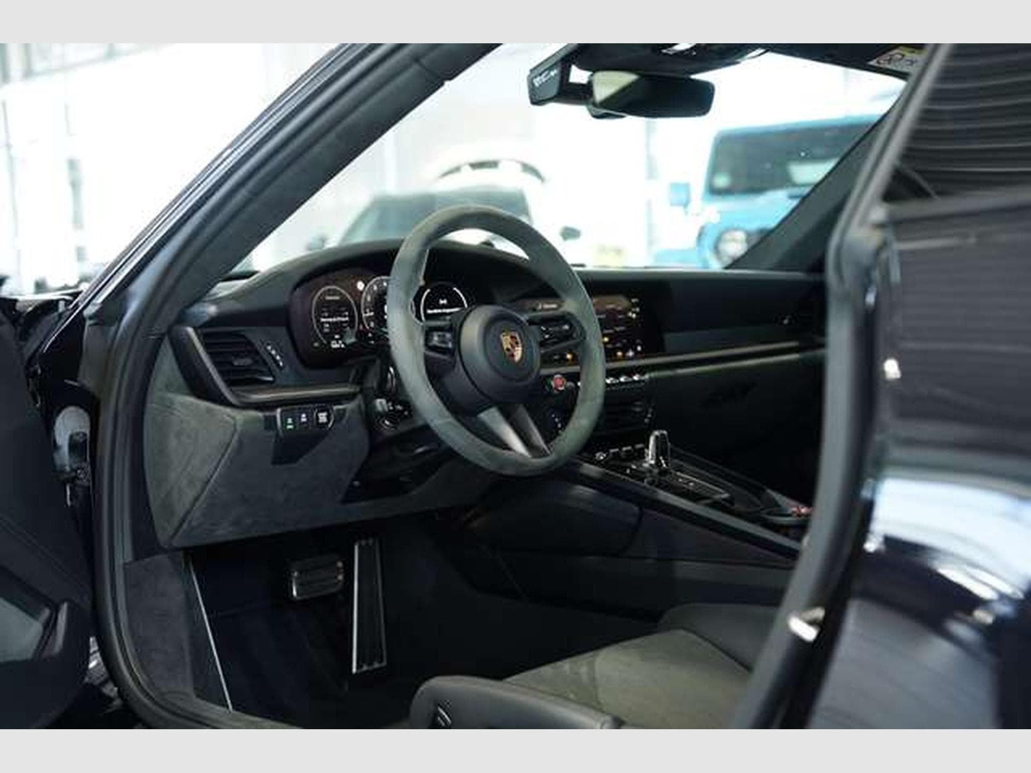 Porsche 911 Carrera GTS T-Hybrid *LIFT *Aero-Kit (2025) - Photo 34
