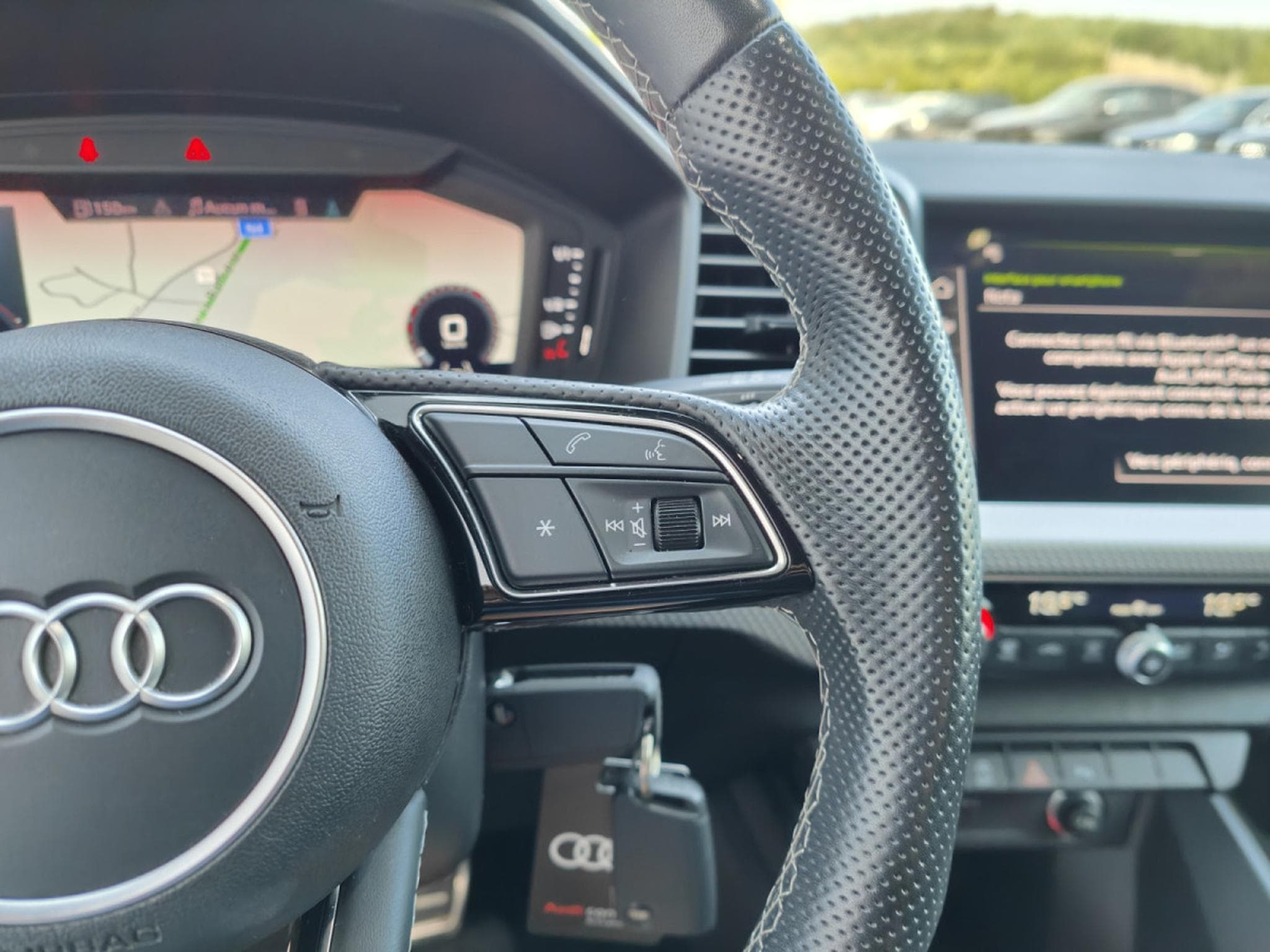Audi A1 A1 SPORTBACK 30 TFSI S-LINE S-TRONIC CARPLAY ECLAIRAGE AMBIA (2023) - Photo 19
