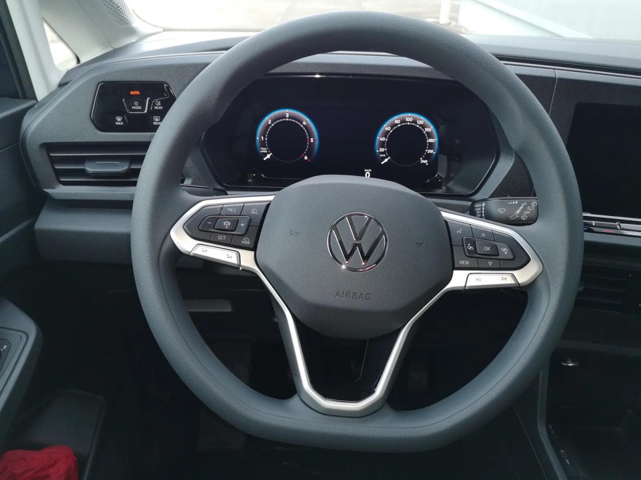 VW Caddy 1.5 TSI 116 (2026) - Photo 6