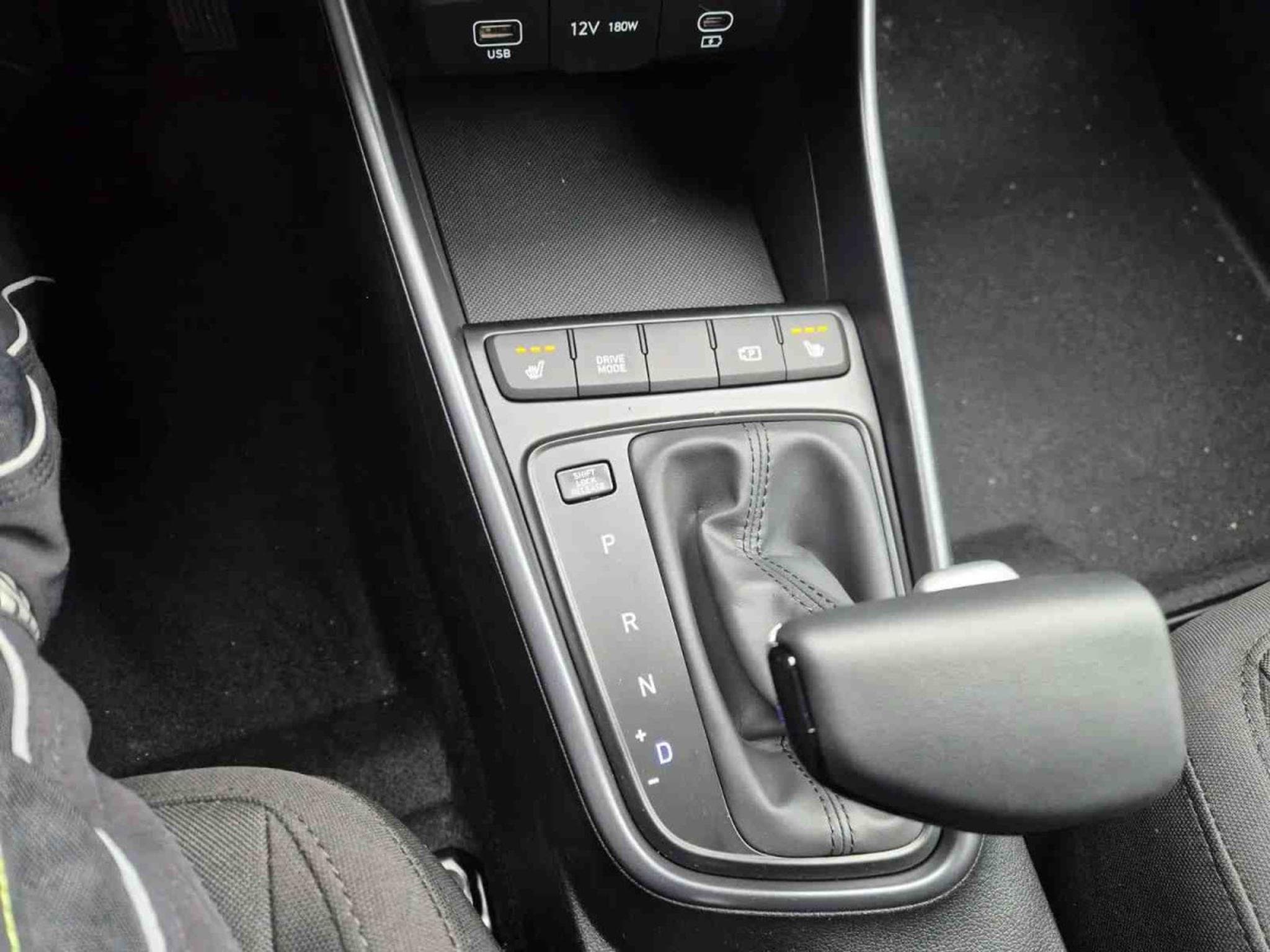 Hyundai i20 1.0T-GDI AT 90 Trend (2026) - Photo 19