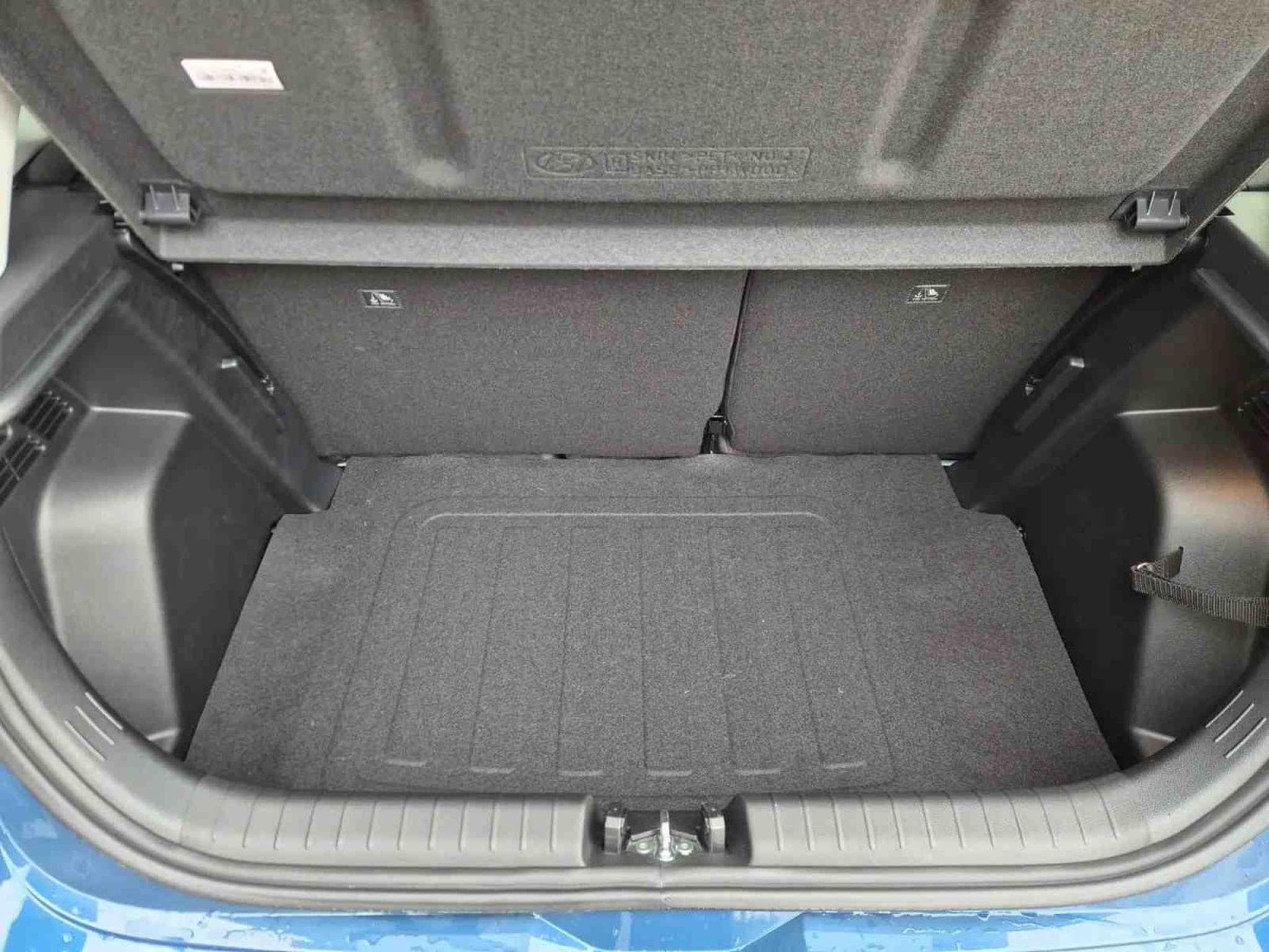 Hyundai i20 1.0T-GDI 90 AT Trend (2026) - Photo 10
