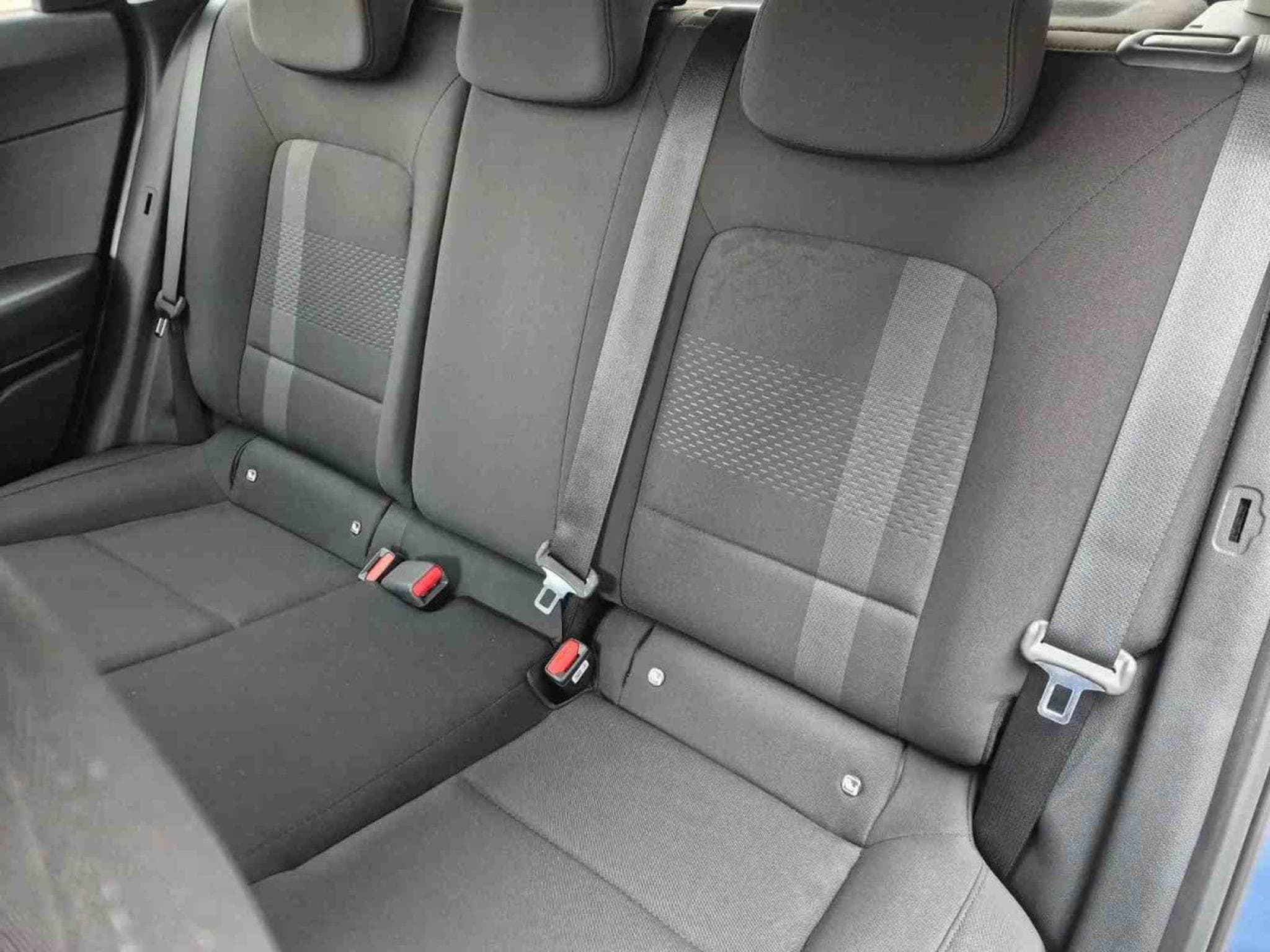 Hyundai i20 1.0T-GDI 90 AT Trend (2026) - Photo 8