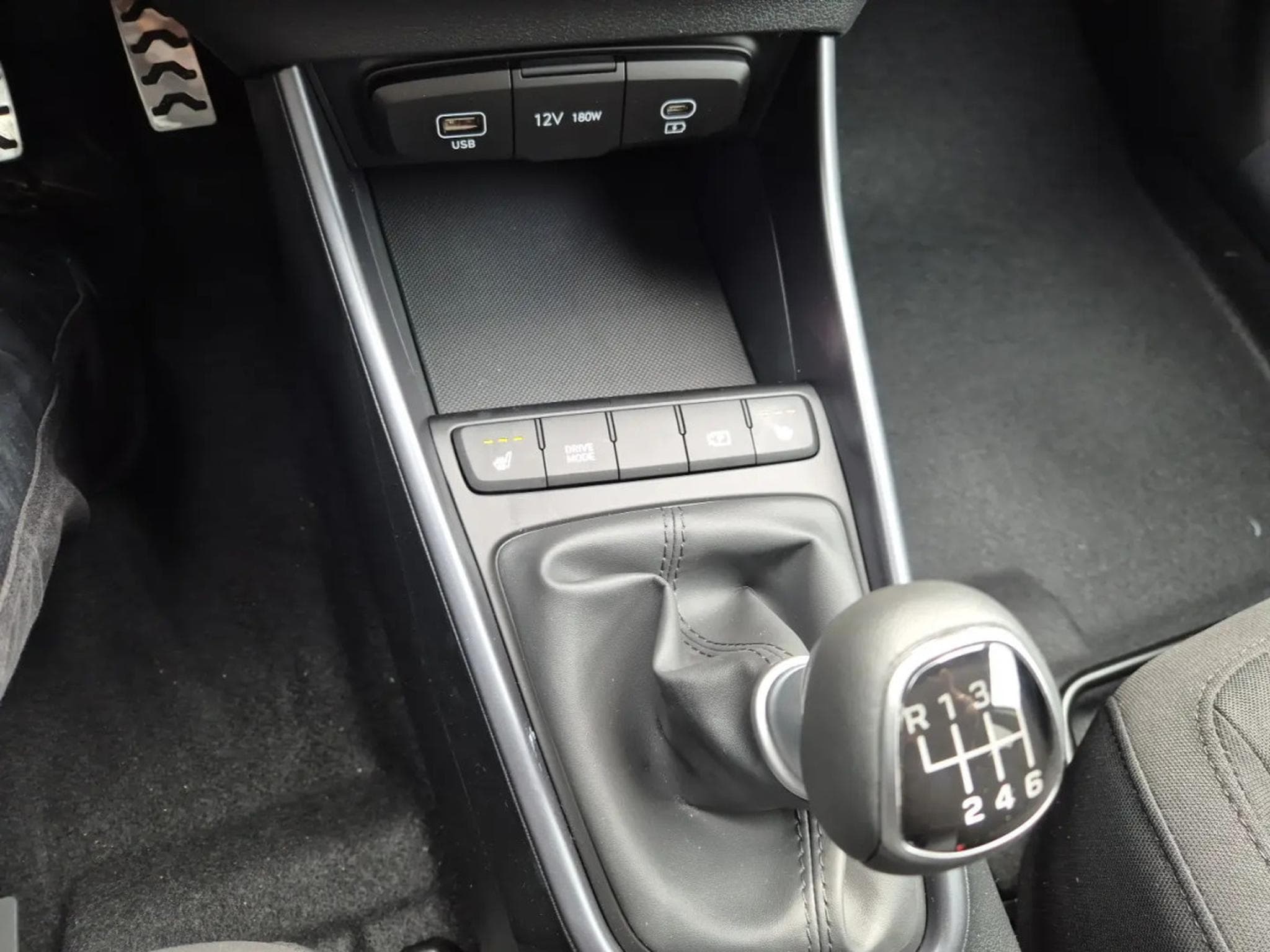 Hyundai i20 1.0T-GDI 90 Trend (2026) - Photo 10