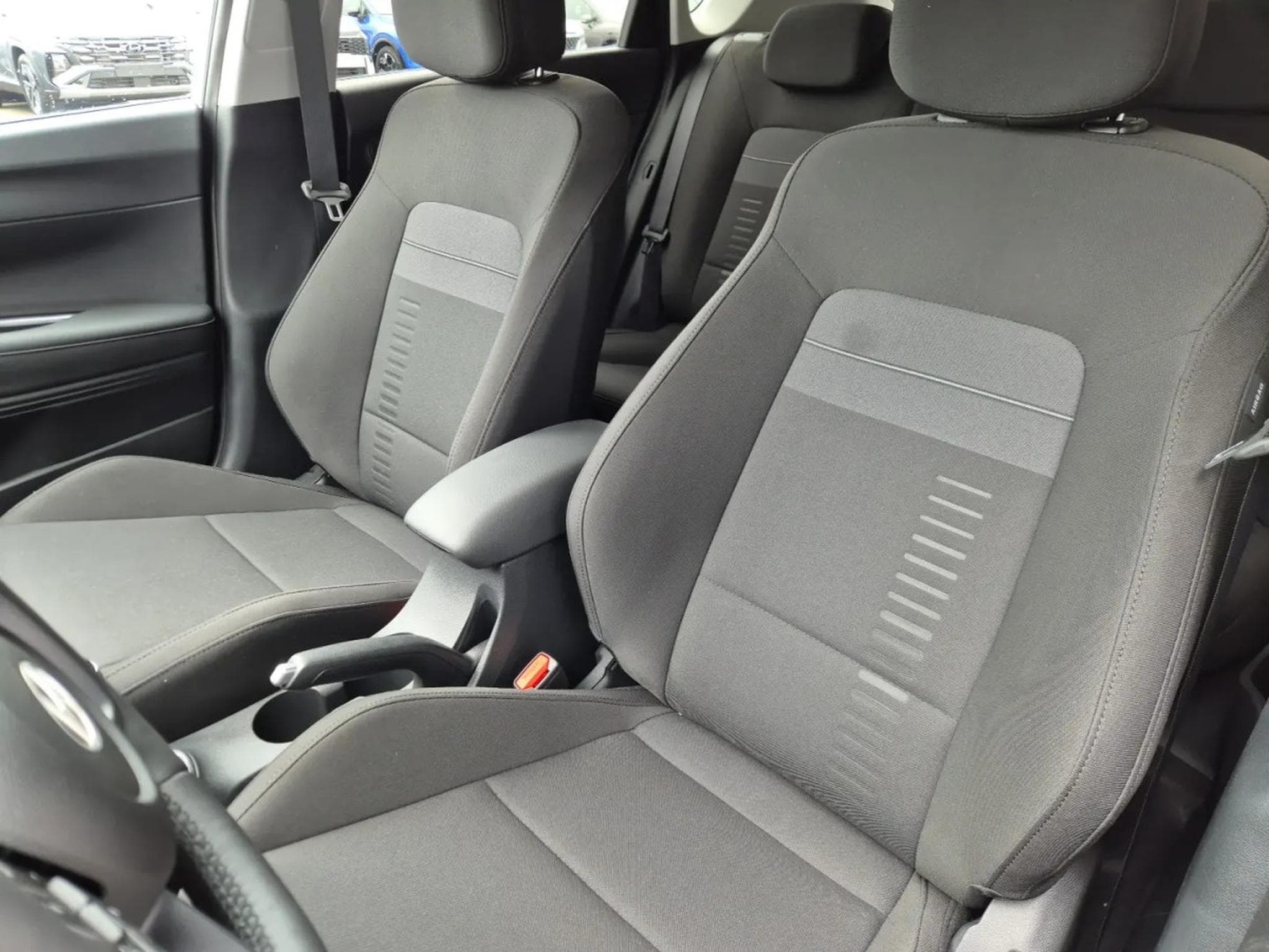 Hyundai i20 1.0T-GDI 90 Trend (2026) - Photo 8