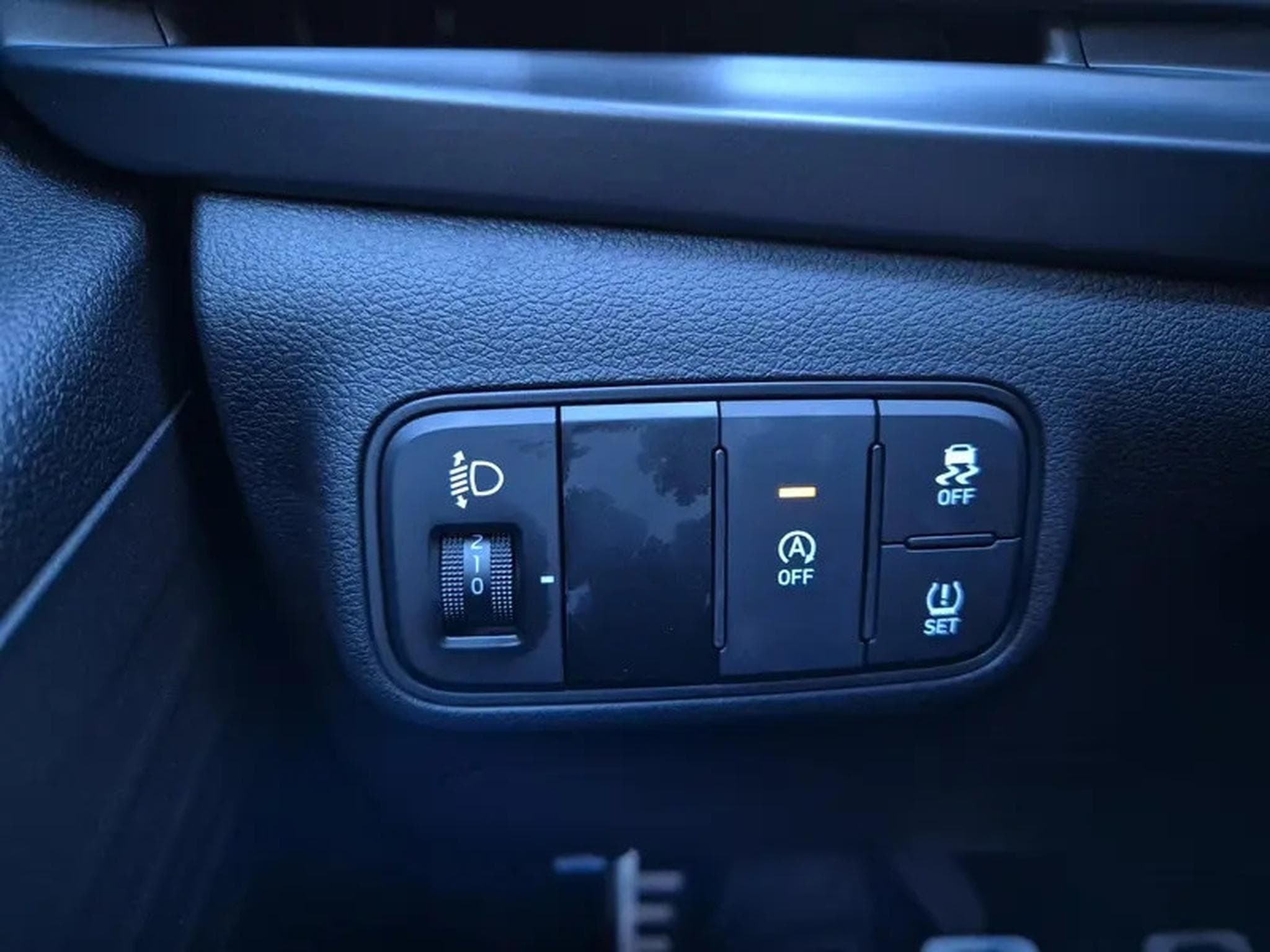 Hyundai Bayon 1.0T-GDI 90 Trend (2026) - Photo 12