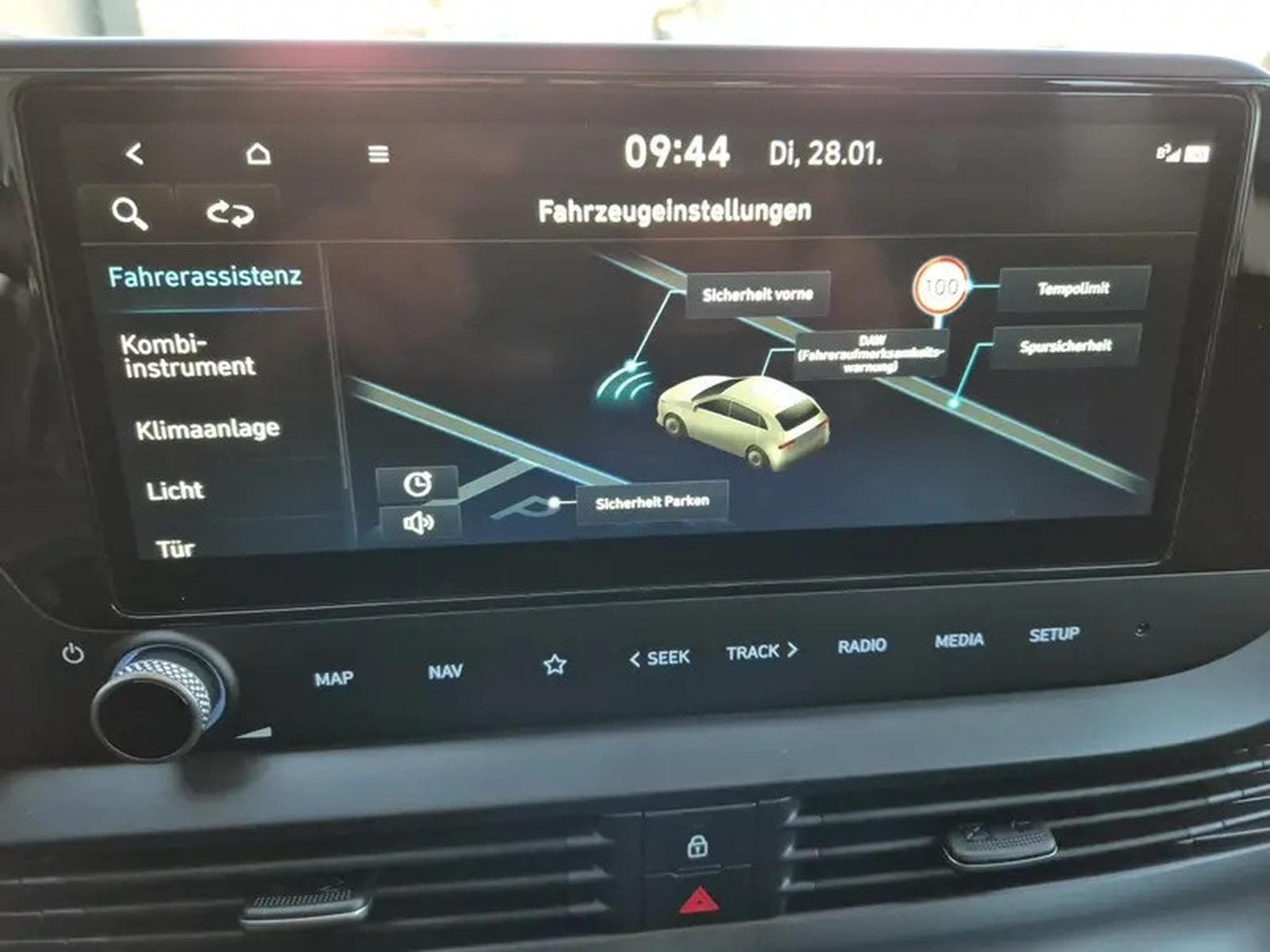 Hyundai Bayon 1.0T-GDI 90 Trend (2026) - Photo 14