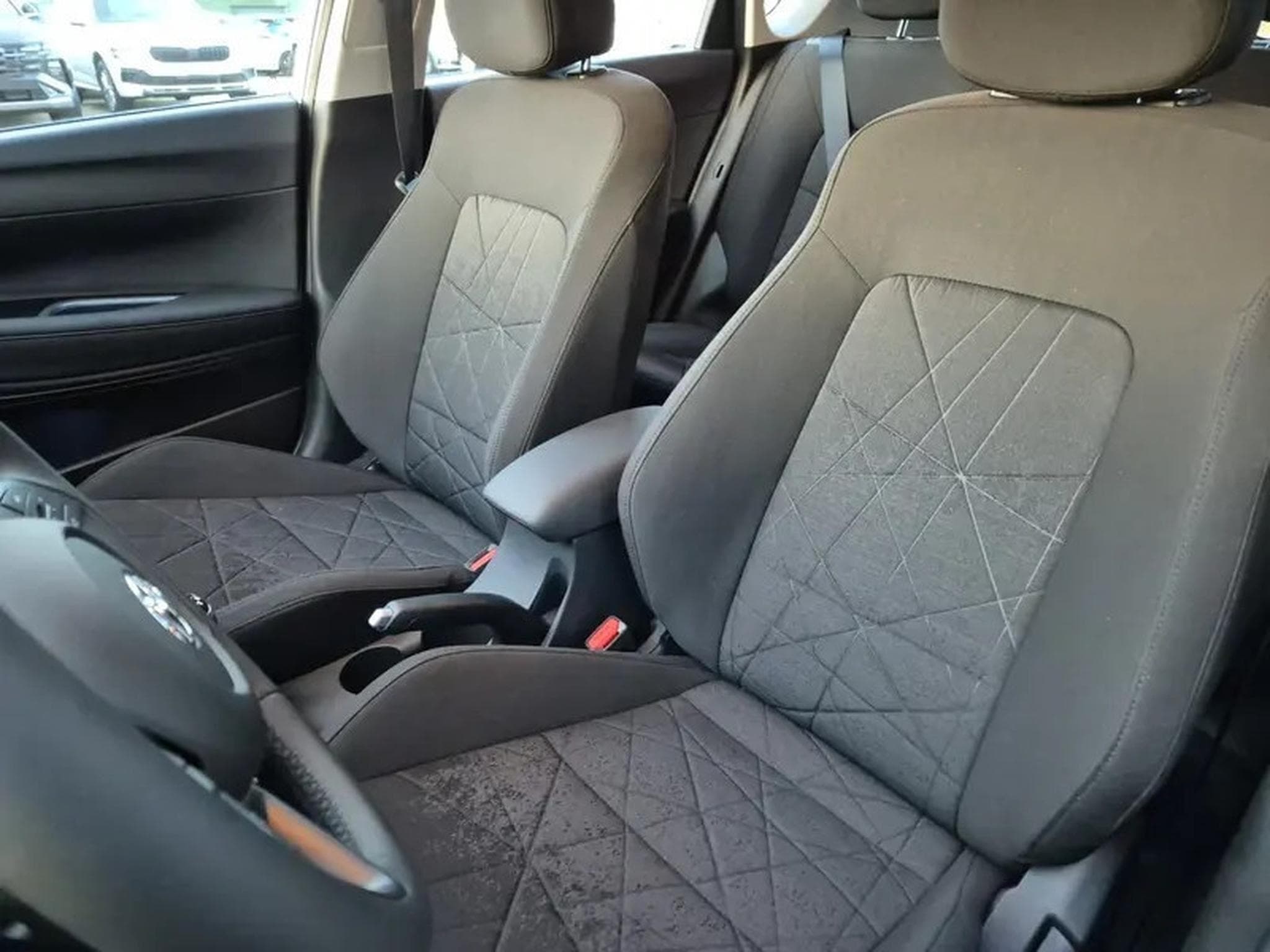 Hyundai Bayon 1.0T-GDI 90 Trend (2026) - Photo 8