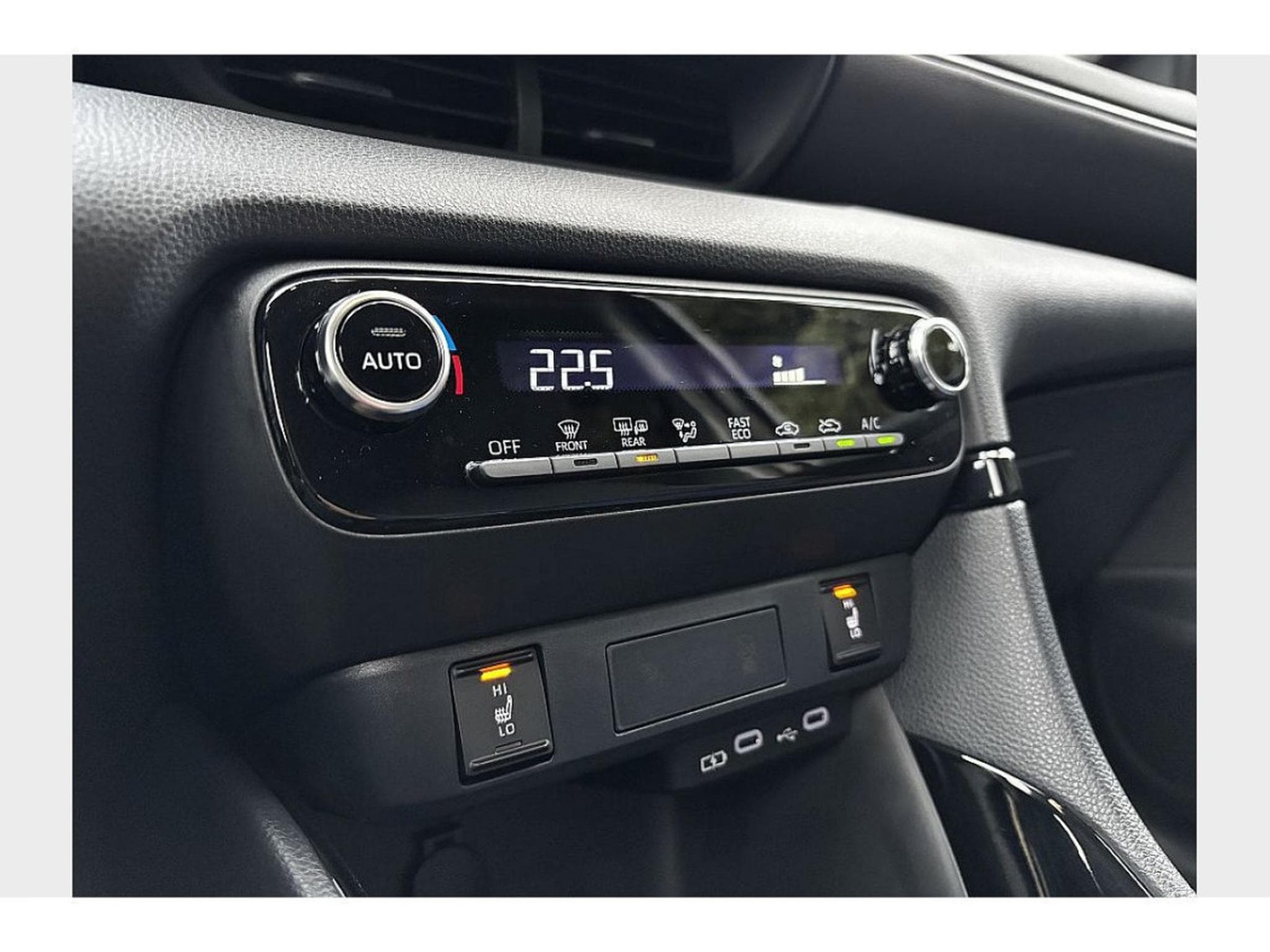 Toyota Yaris 1.5 VVT-i  116 Hybride Teamplayer (2026) - Photo 11