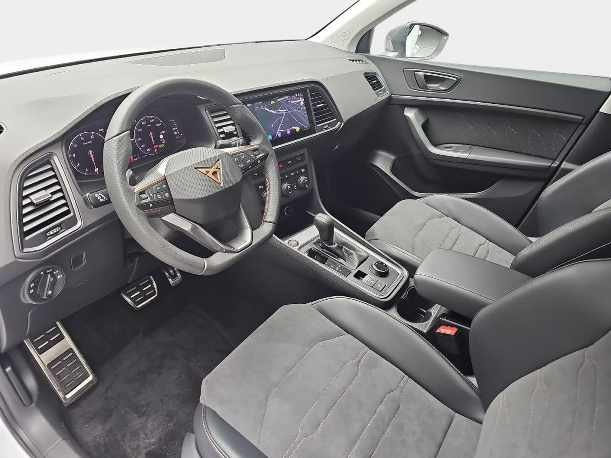 Cupra Ateca 2.0 TSi DSG 190 (2025) - Photo 12