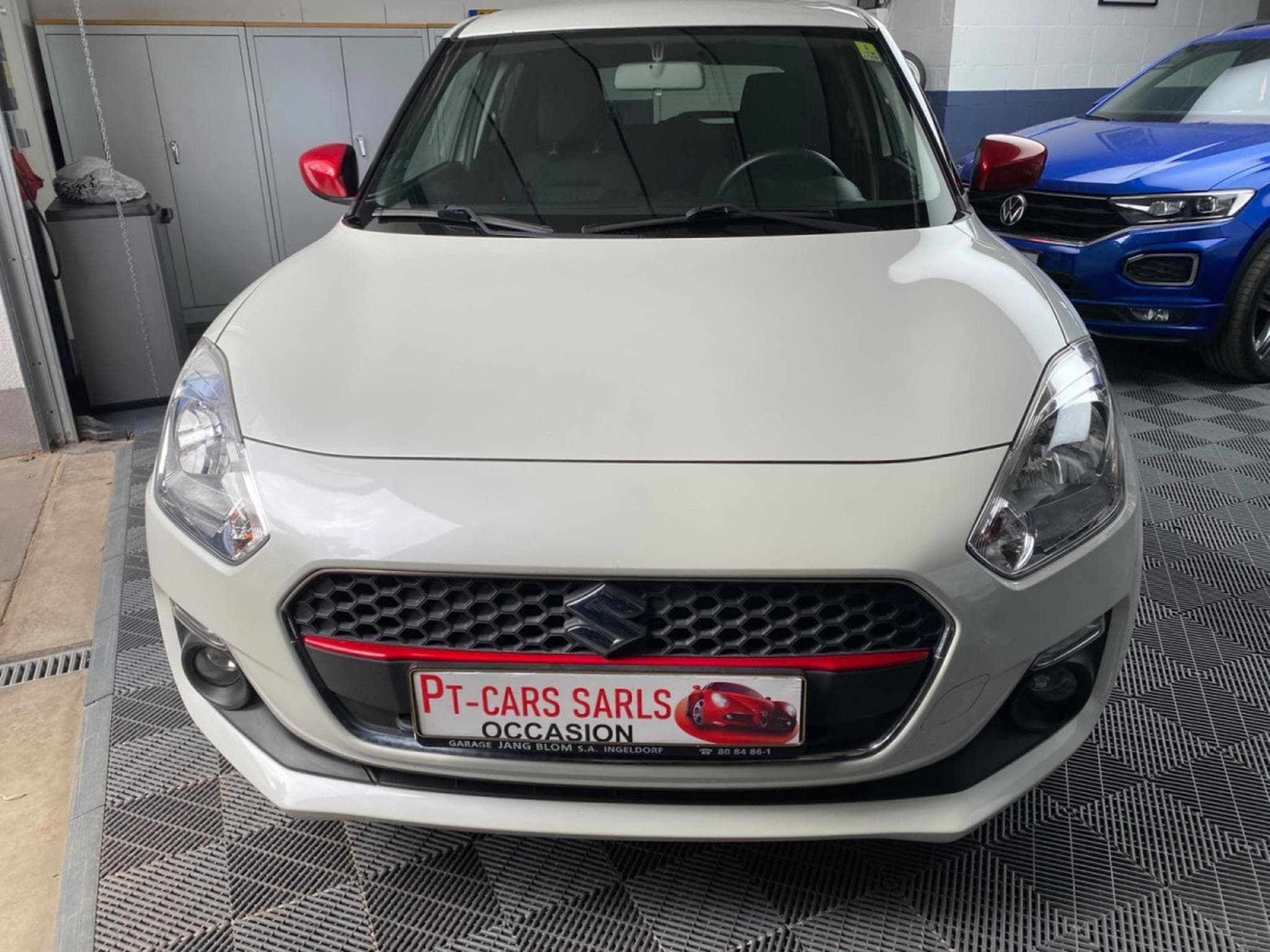 Suzuki Swift 1.0 essence (2018) - Photo 4