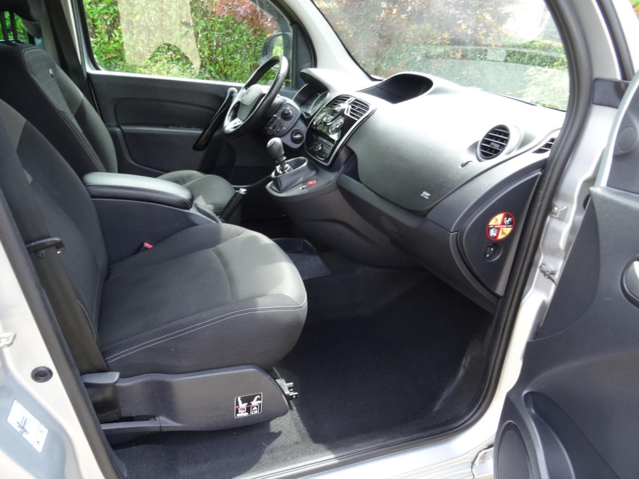 Renault Kangoo 1.5 dCi 116CV LIMITED (2020) - Photo 16