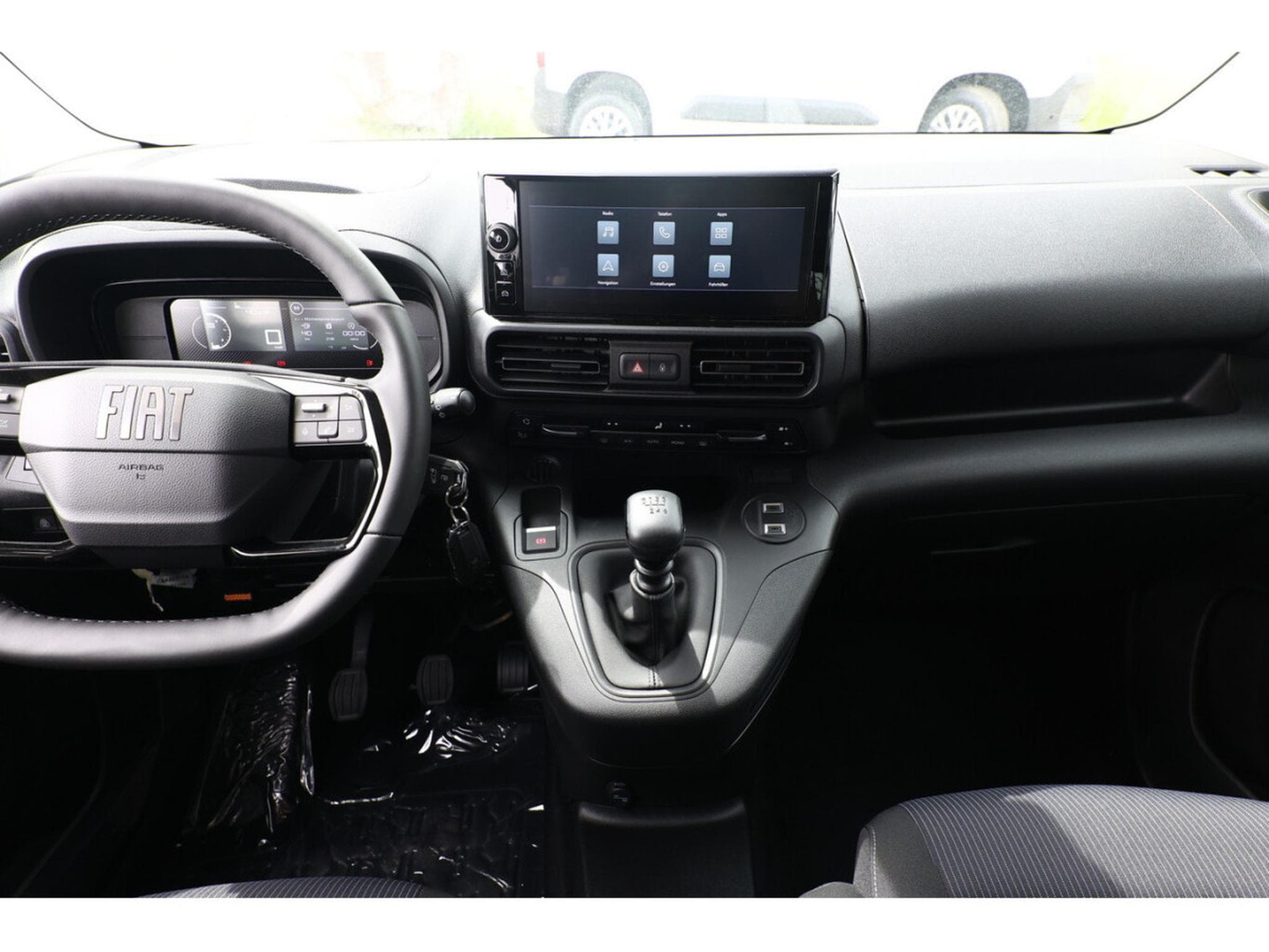 Fiat Doblo 1.5 BlueHDi 130 (2026) - Photo 9