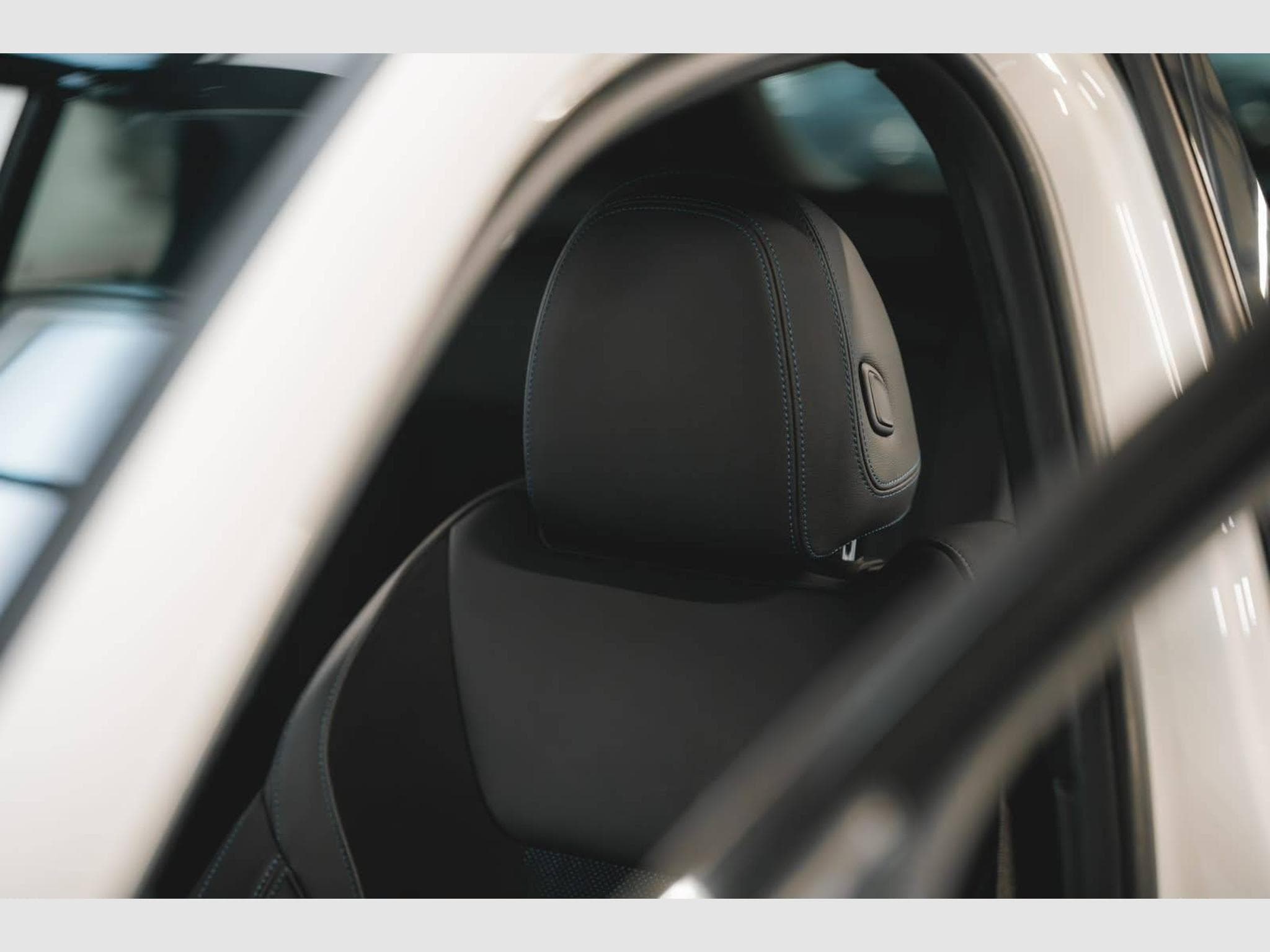 BMW Série 3 330 i xDrive M Sport – 1ère Main – Suivi BMW (2020) - Photo 16