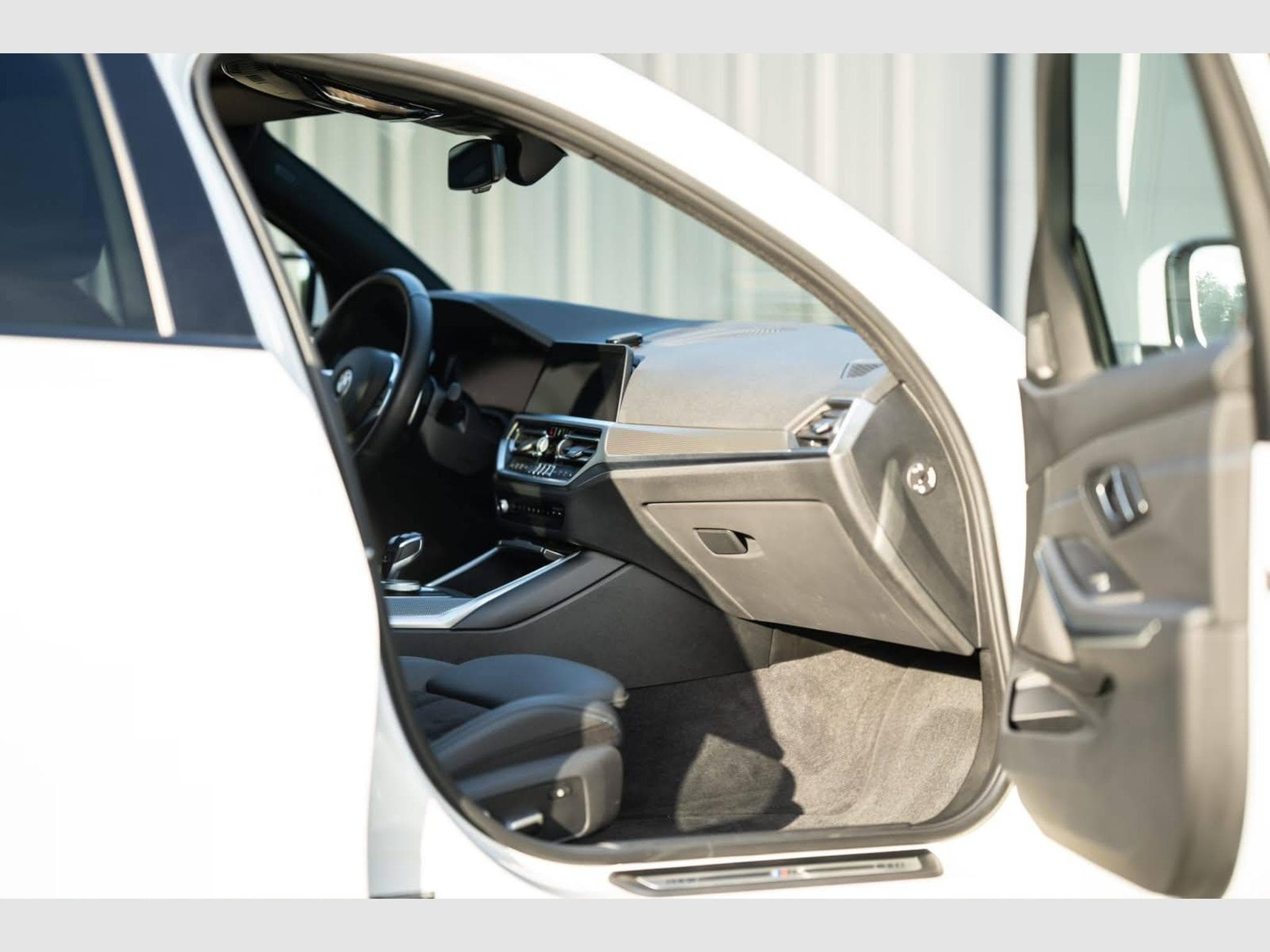 BMW Série 3 330 i xDrive M Sport – 1ère Main – Suivi BMW (2020) - Photo 21