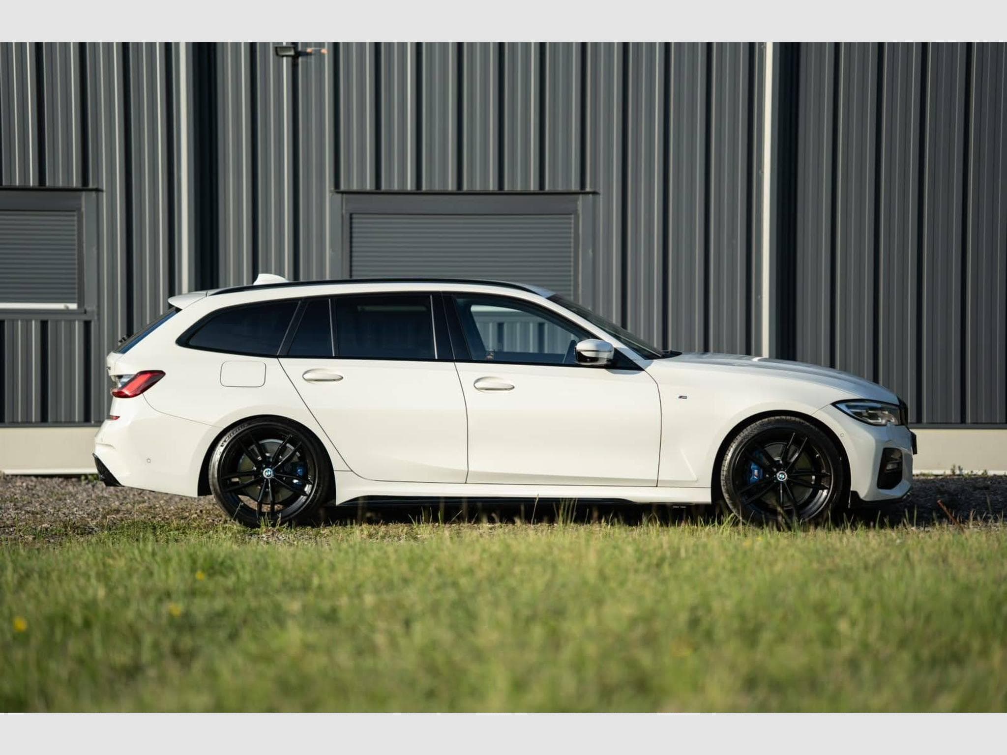 BMW Série 3 330 i xDrive M Sport – 1ère Main – Suivi BMW (2020) - Photo 36