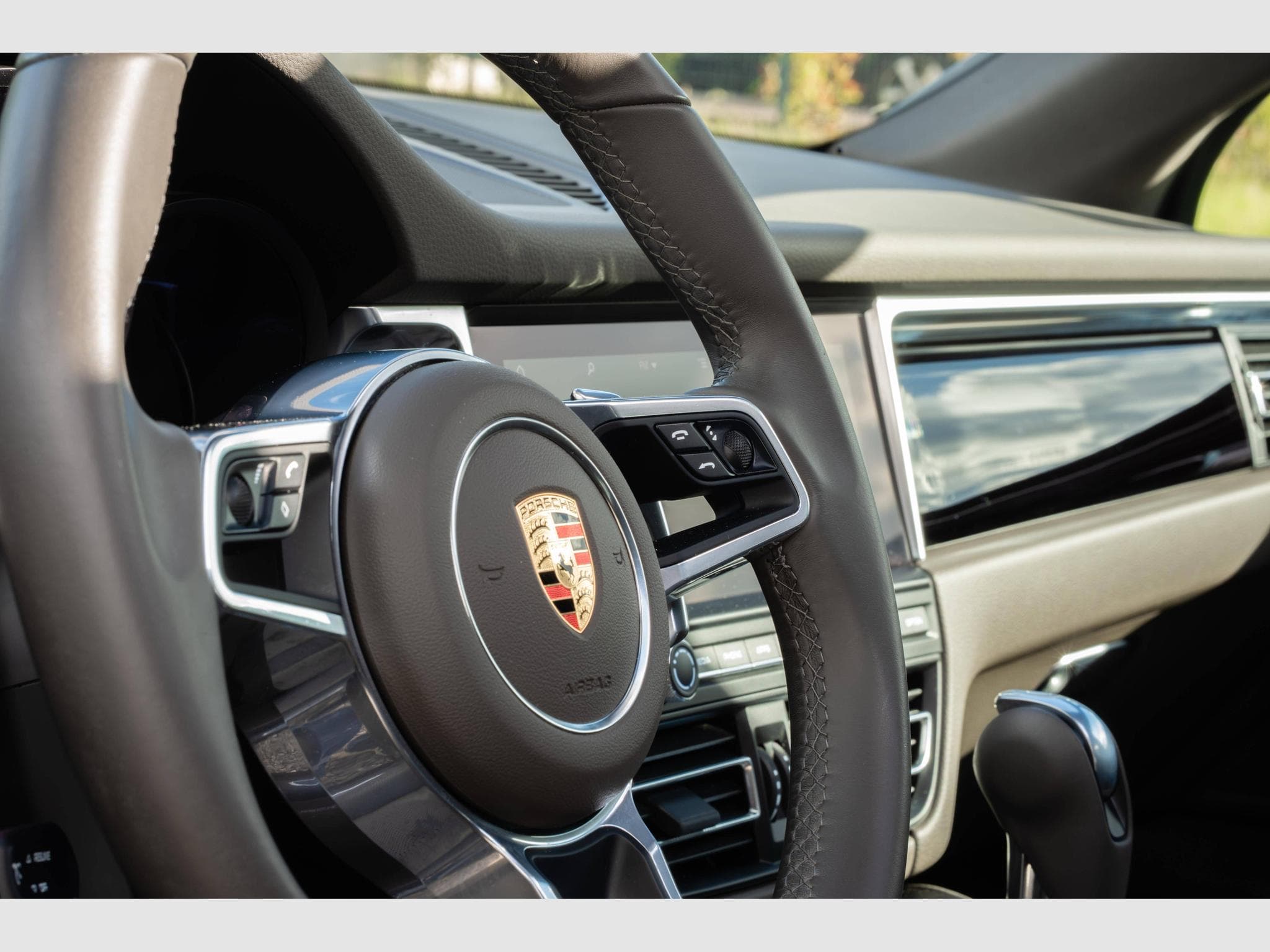 Porsche Macan S 3.0 V6 354ch – 1ère Main, Très Belle Configuration, Malus (2019) - Photo 21