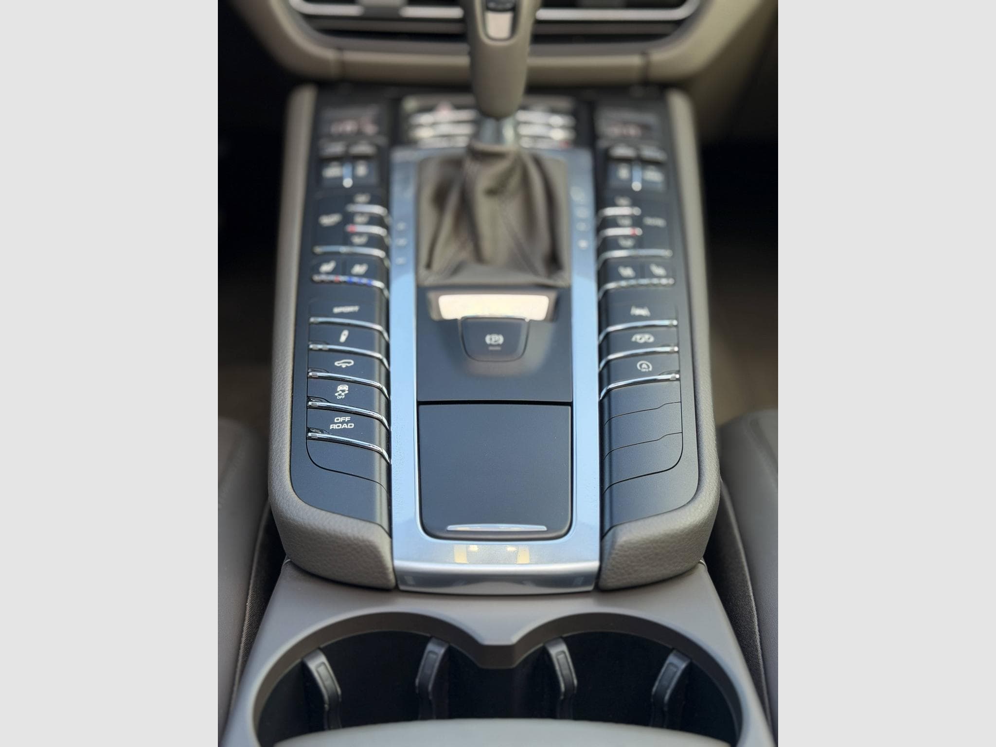 Porsche Macan S 3.0 V6 354ch – 1ère Main, Très Belle Configuration, Malus (2019) - Photo 22