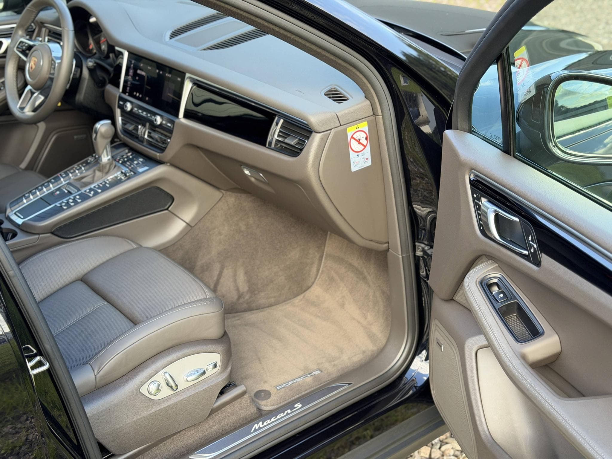 Porsche Macan S 3.0 V6 354ch – 1ère Main, Très Belle Configuration, Malus (2019) - Photo 23