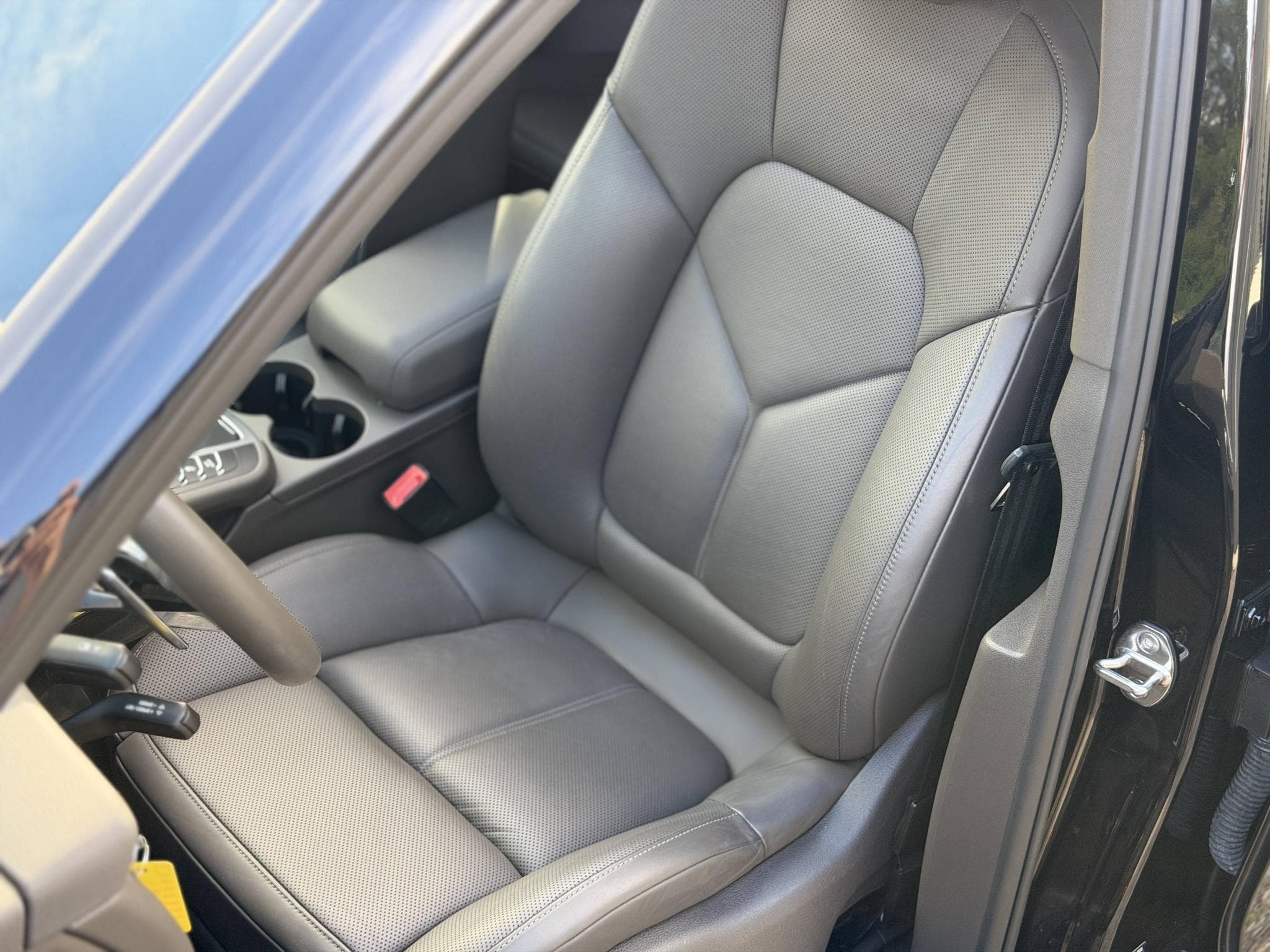 Porsche Macan S 3.0 V6 354ch – 1ère Main, Très Belle Configuration, Malus (2019) - Photo 25