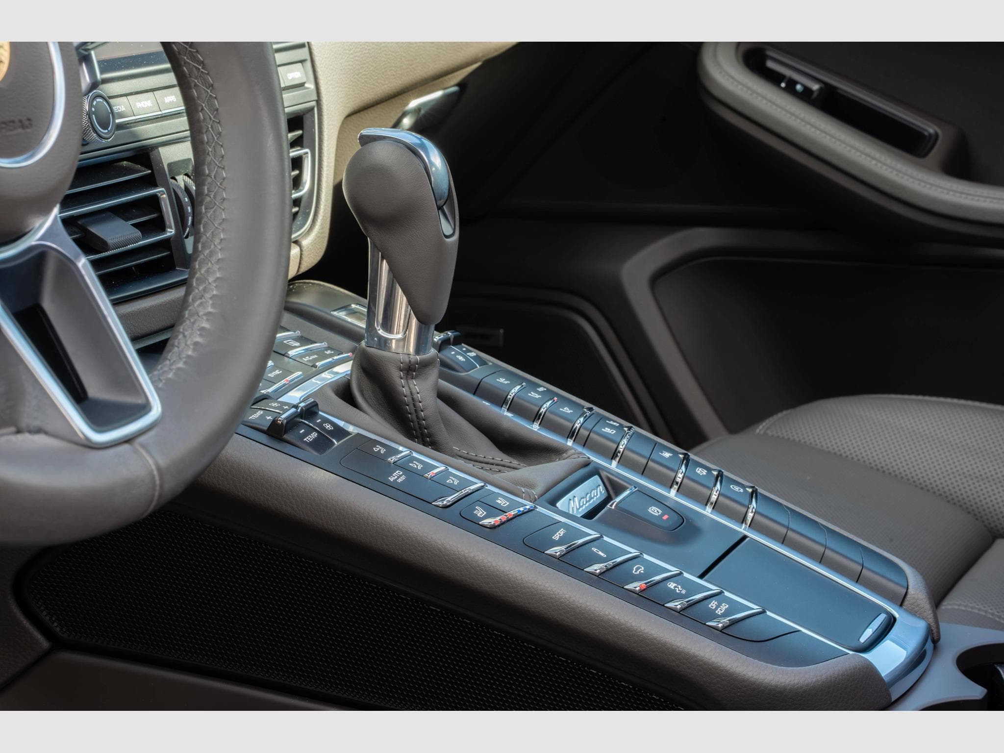 Porsche Macan S 3.0 V6 354ch – 1ère Main, Très Belle Configuration, Malus (2019) - Photo 29