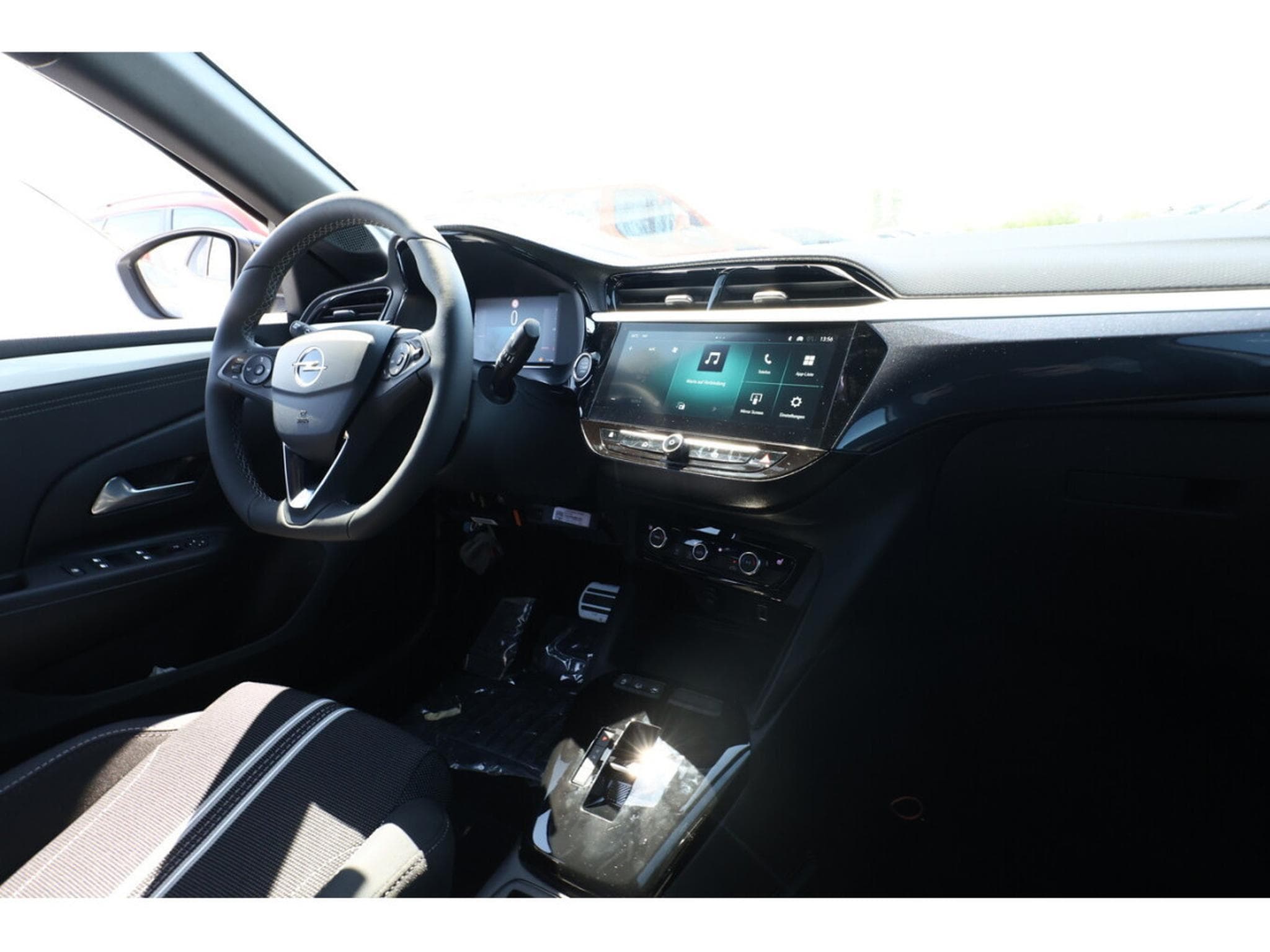 Opel Corsa 1.2 Hybride 145 e-DC6 (2025) - Photo 10
