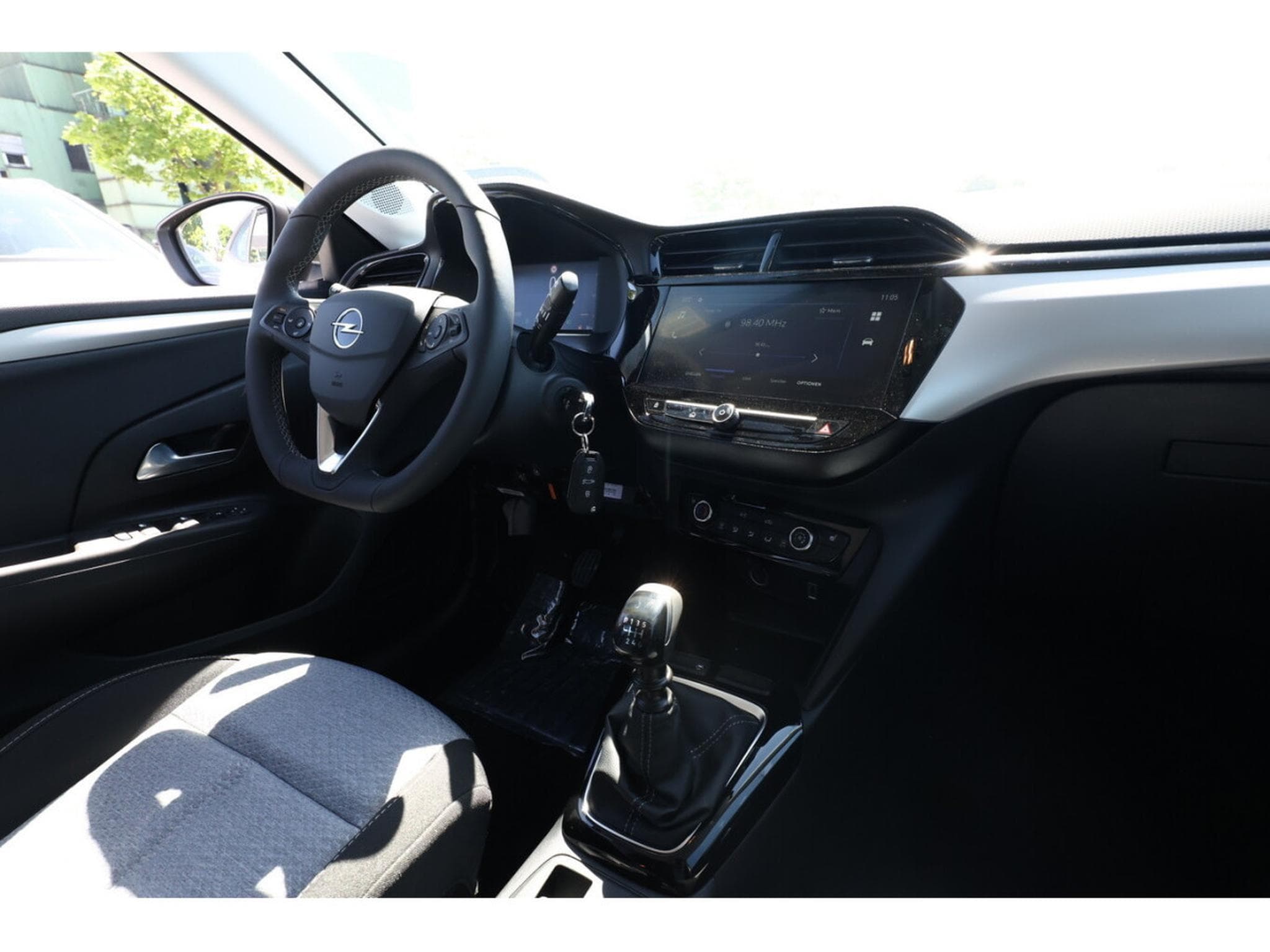 Opel Corsa 1.2 TURBO 101 (2025) - Photo 10
