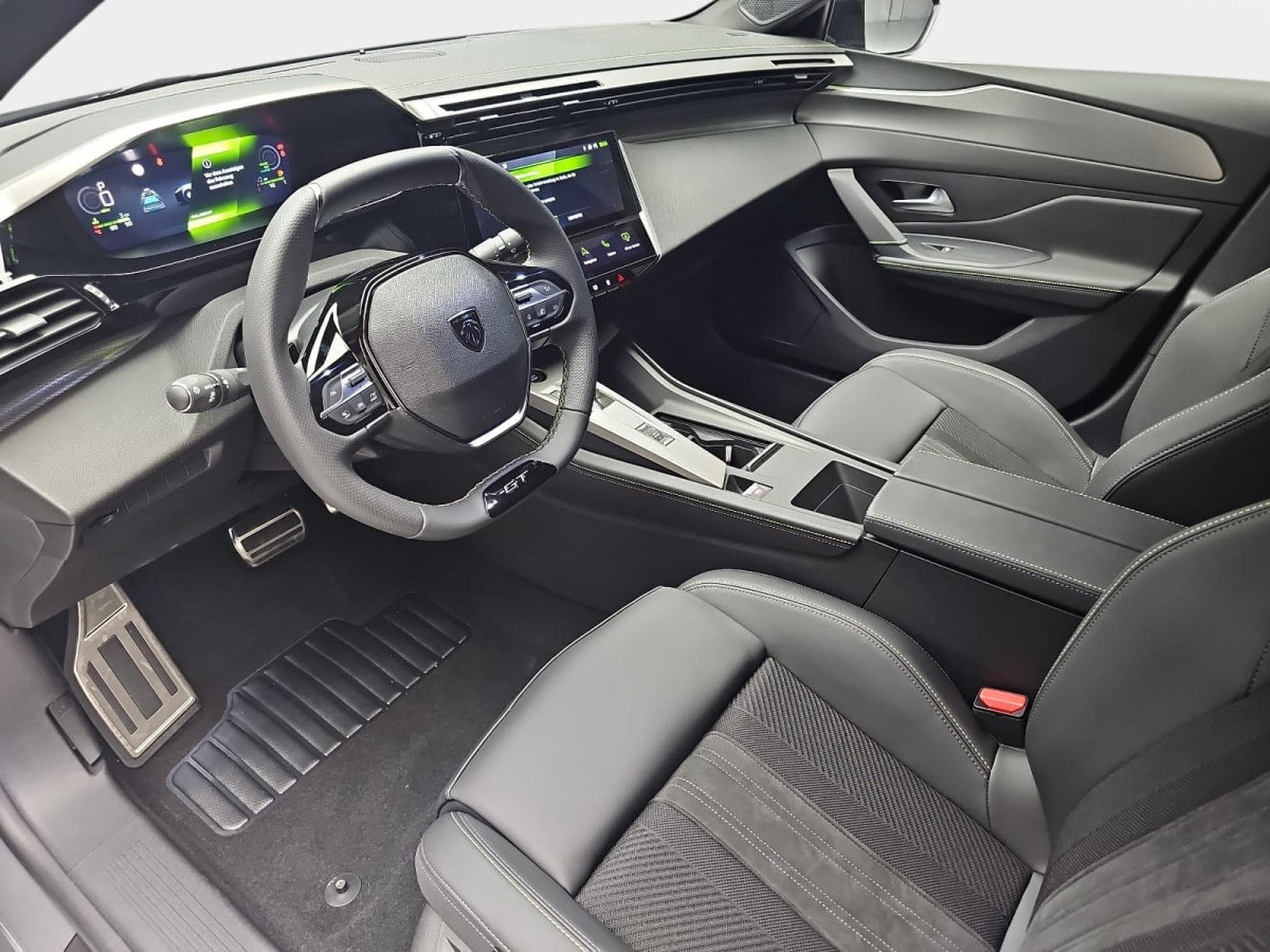 Peugeot 308 1.2 Hybrid e-DSC6 145 GT (2026) - Photo 8