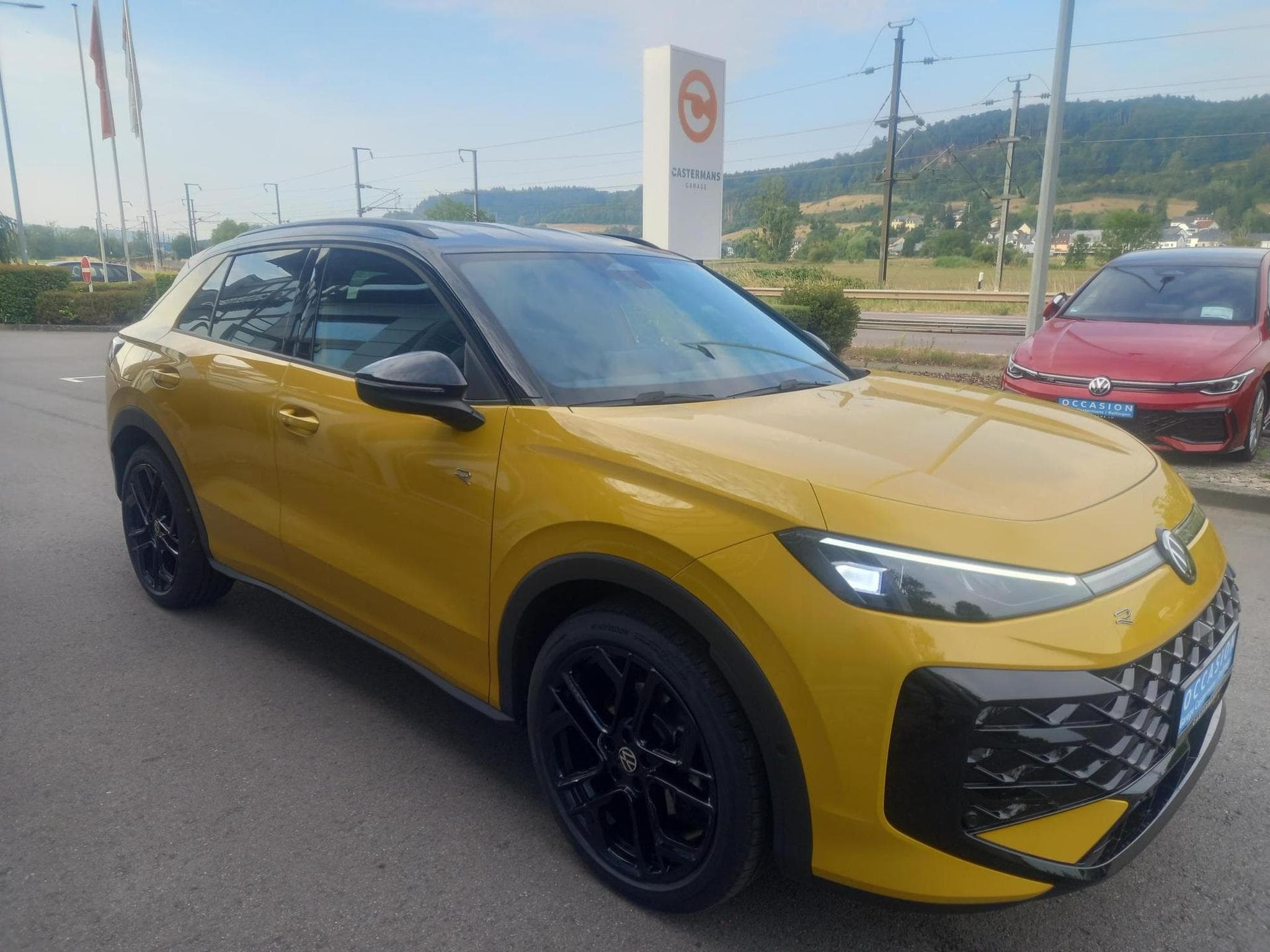 VW T-Roc R-Line 1.5 eTSI (2025) - Photo 11