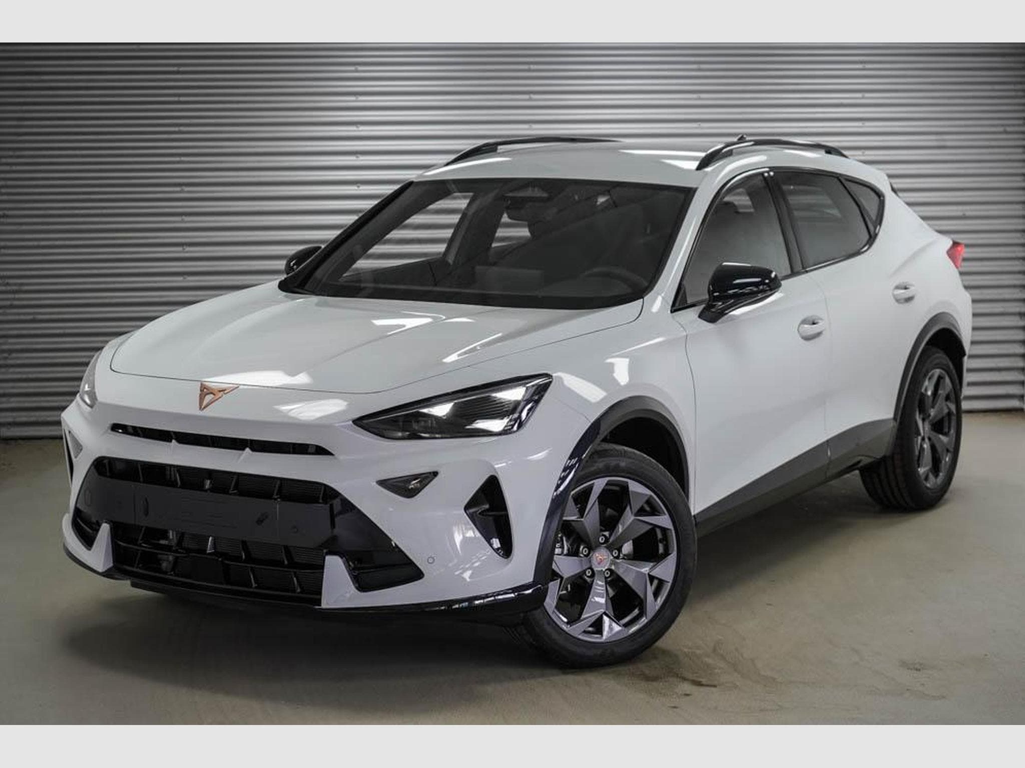 Cupra Formentor 1,5 eTSI DSG (2026) - Photo 1