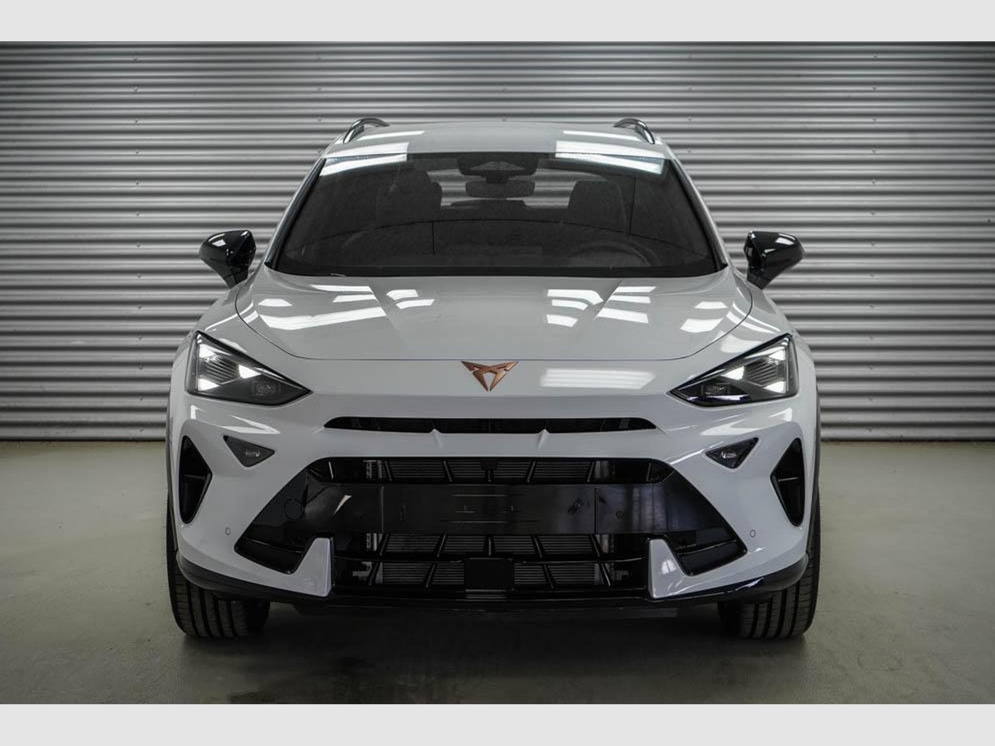 Cupra Formentor 1,5 eTSI DSG (2026) - Photo 2