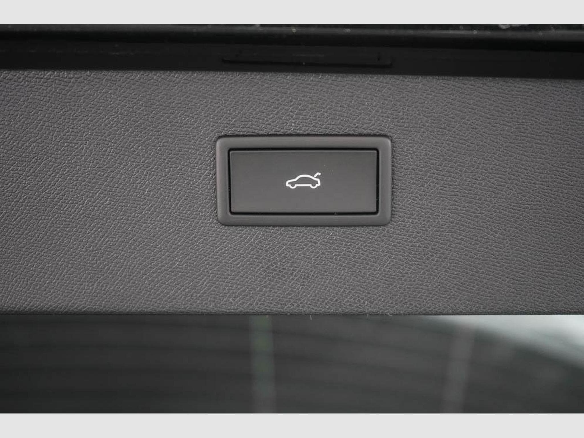 Cupra Formentor 1,5 eTSI DSG (2026) - Photo 20