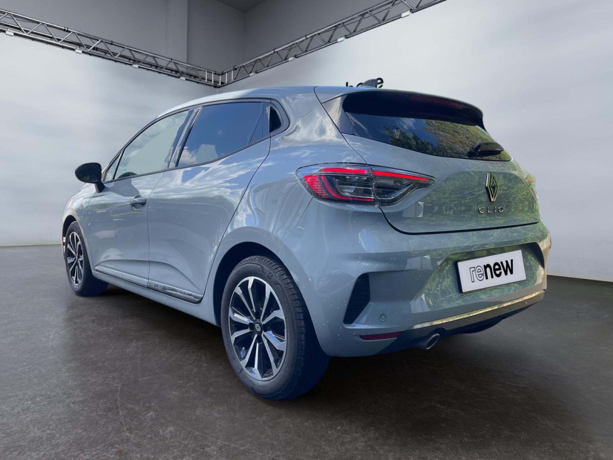 Renault Clio 1.0 Tce Techno (2025) - Photo 3