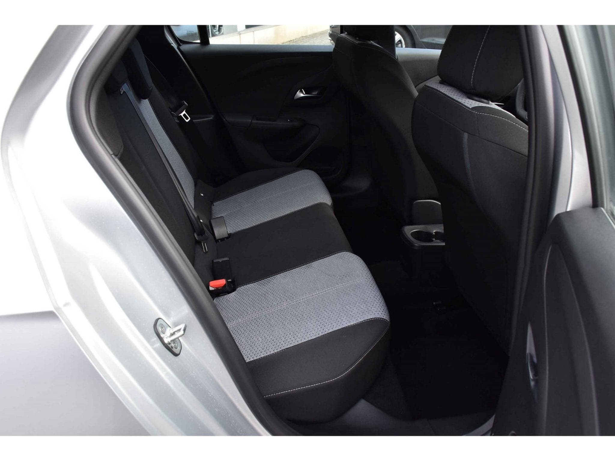 Opel Corsa 1.2 Turbo Edition AT8 REGUL LANE SIDE CAM 1° MAIN (2025) - Photo 7