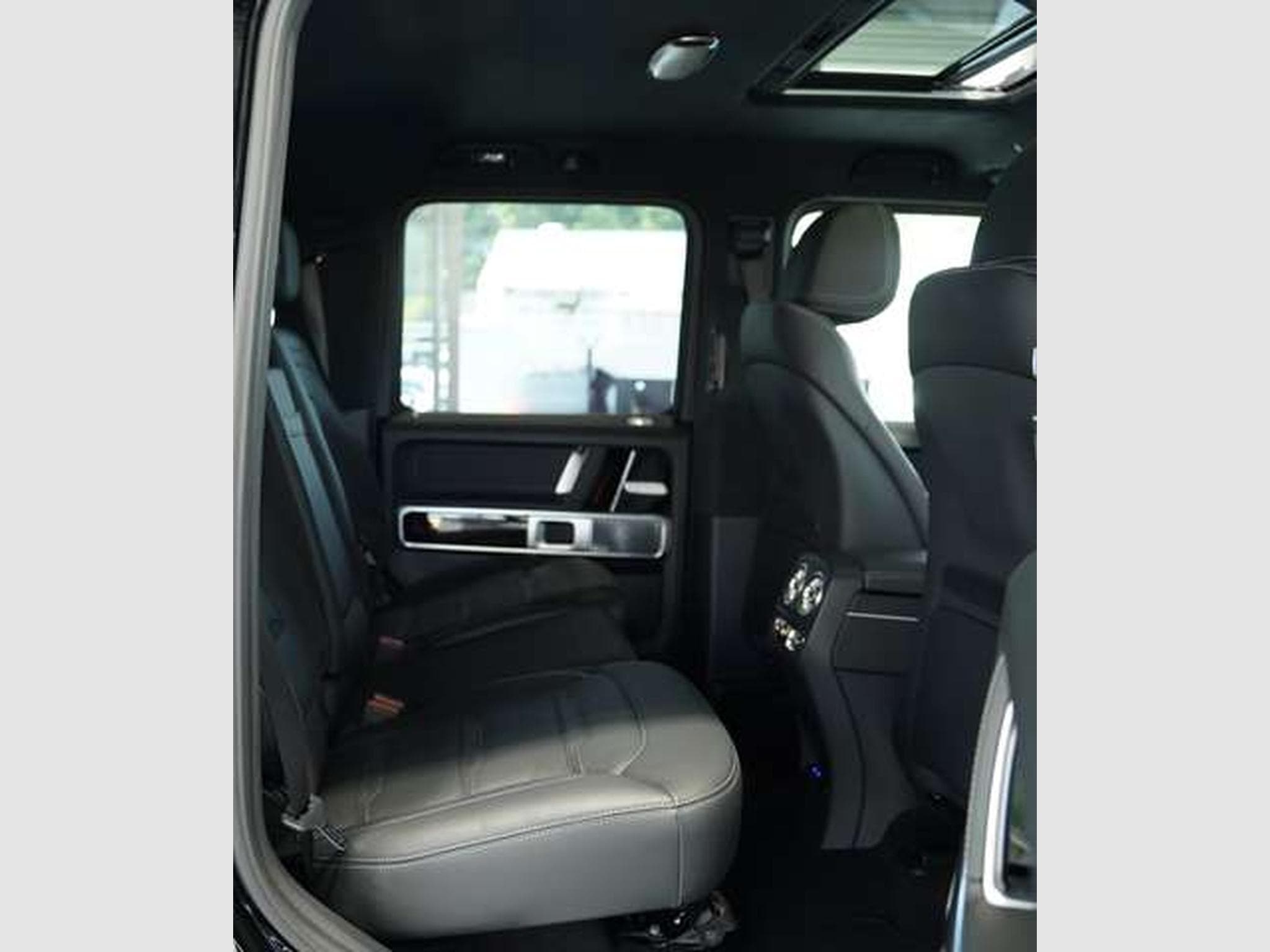 Mercedes G 63 AMG 1.HD *21 *MwSt *AHK *Night *Burmester (2025) - Photo 25