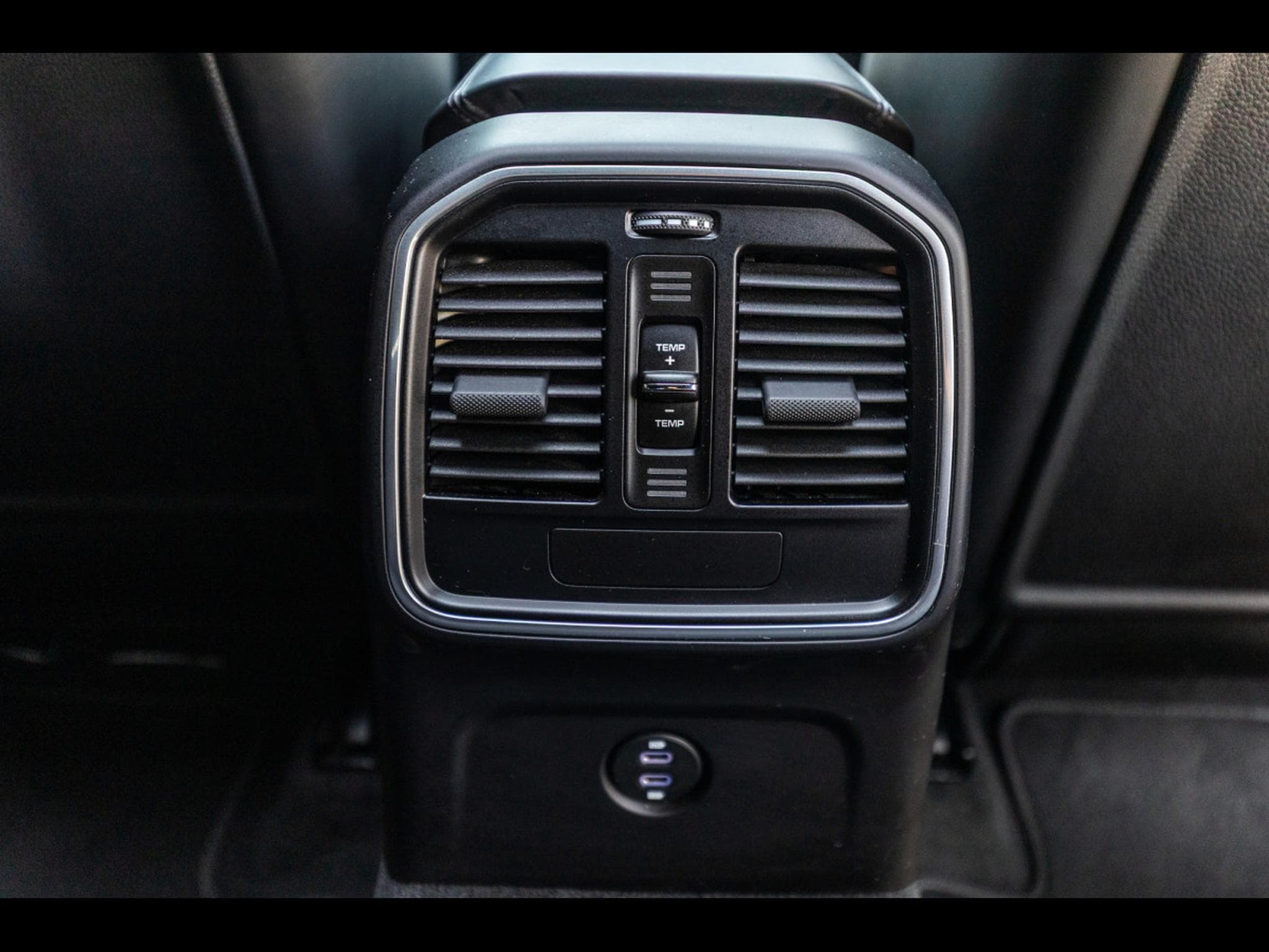Porsche Macan II 3.0 S PDK (354 CH) – JET BLACK METALLIC (2020) - Photo 14