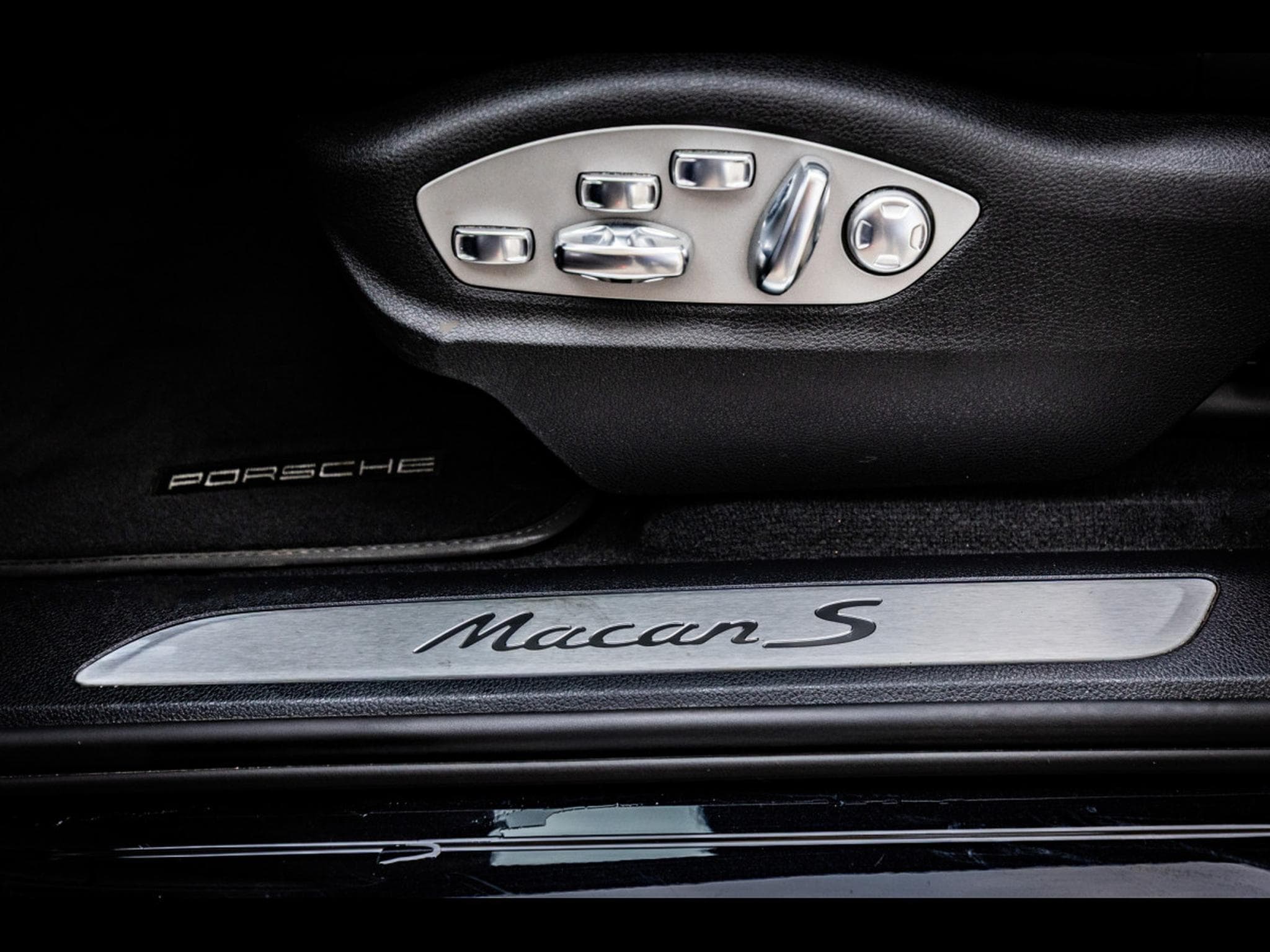Porsche Macan II 3.0 S PDK (354 CH) – JET BLACK METALLIC (2020) - Photo 23