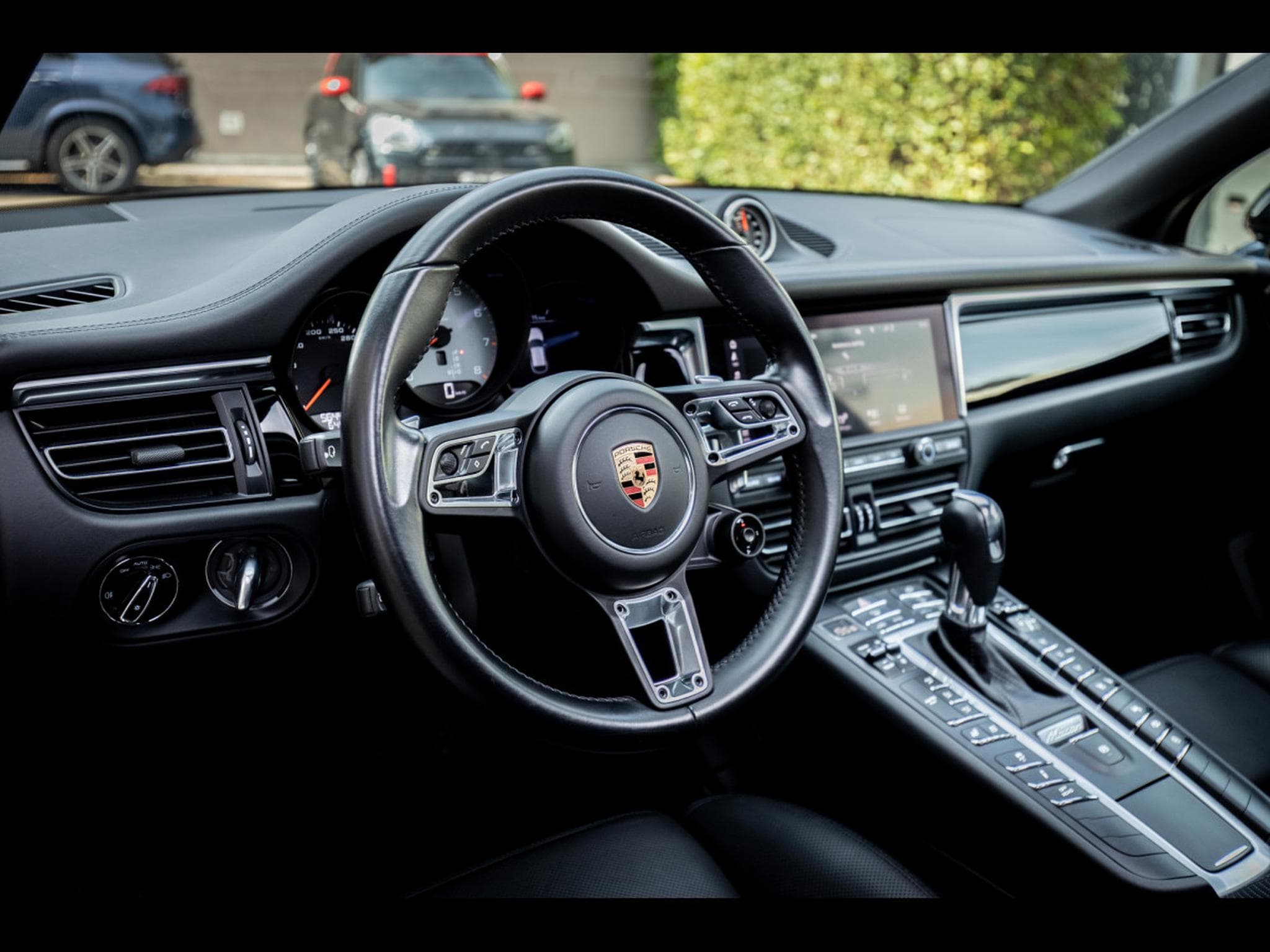 Porsche Macan II 3.0 S PDK (354 CH) – JET BLACK METALLIC (2020) - Photo 9