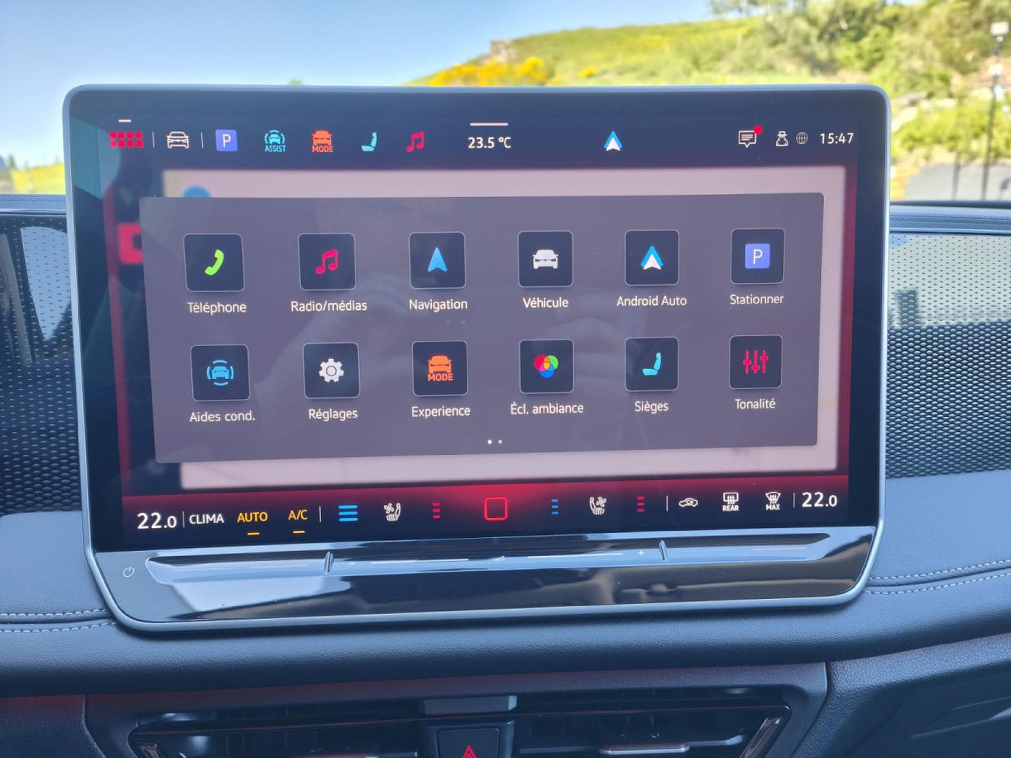VW Tiguan 2.0 TDI DSG GPS CARPLAY CAMERA 360 SIEGES CHAUFFANTS VENTILE (2025) - Photo 27