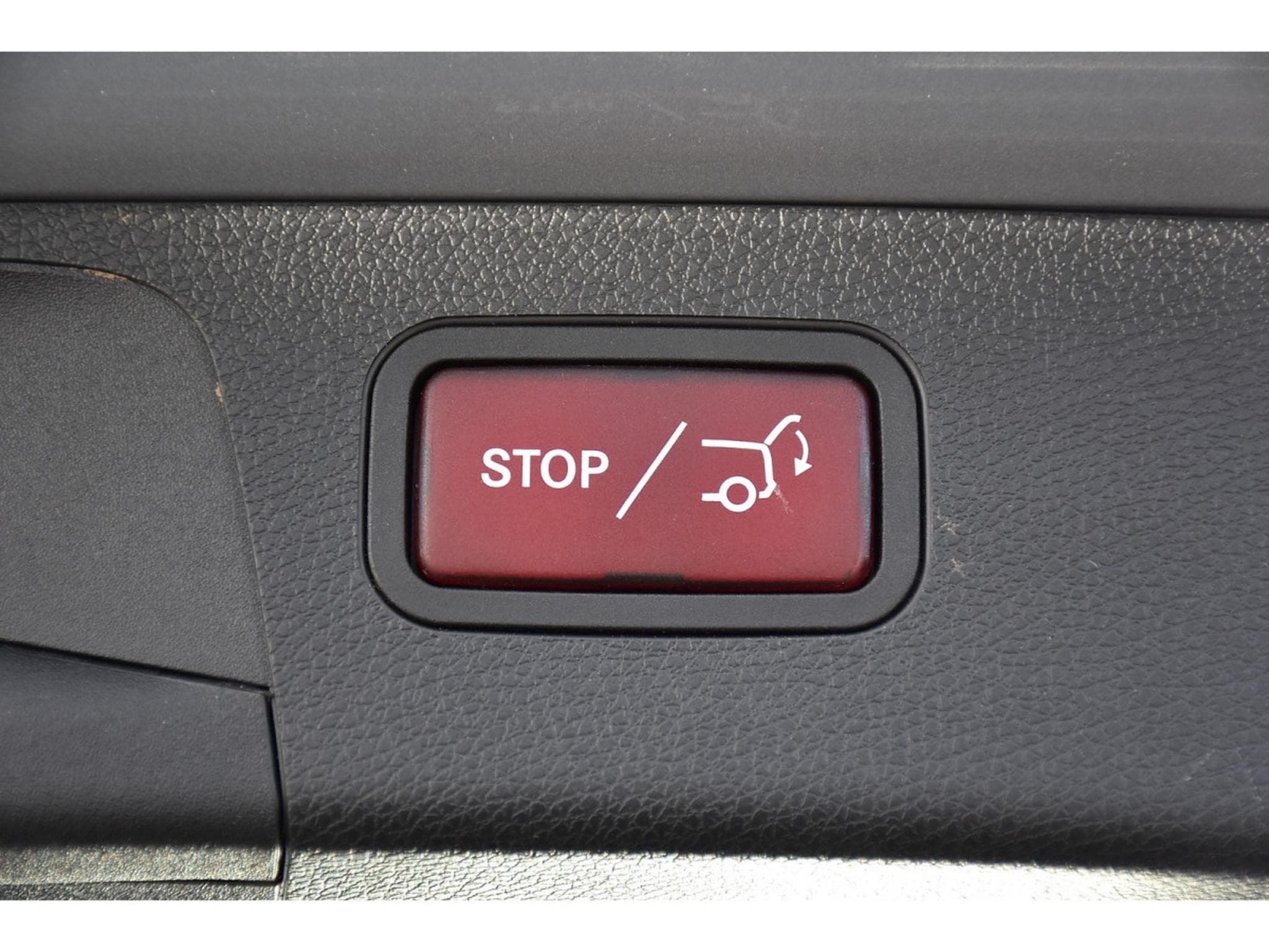 Mercedes E 200 CDI Break 9G-Tronic ANGLE MORT ATT REMORQUE CAM (2022) - Photo 21