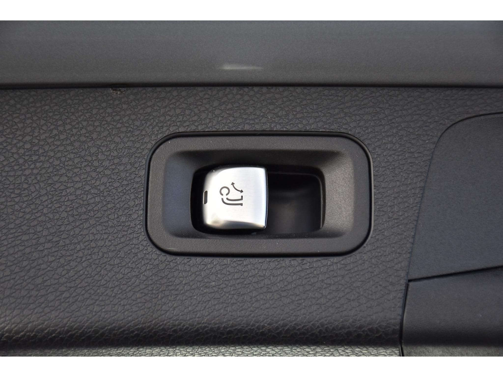 Mercedes E 200 CDI Break 9G-Tronic ANGLE MORT ATT REMORQUE CAM (2022) - Photo 22