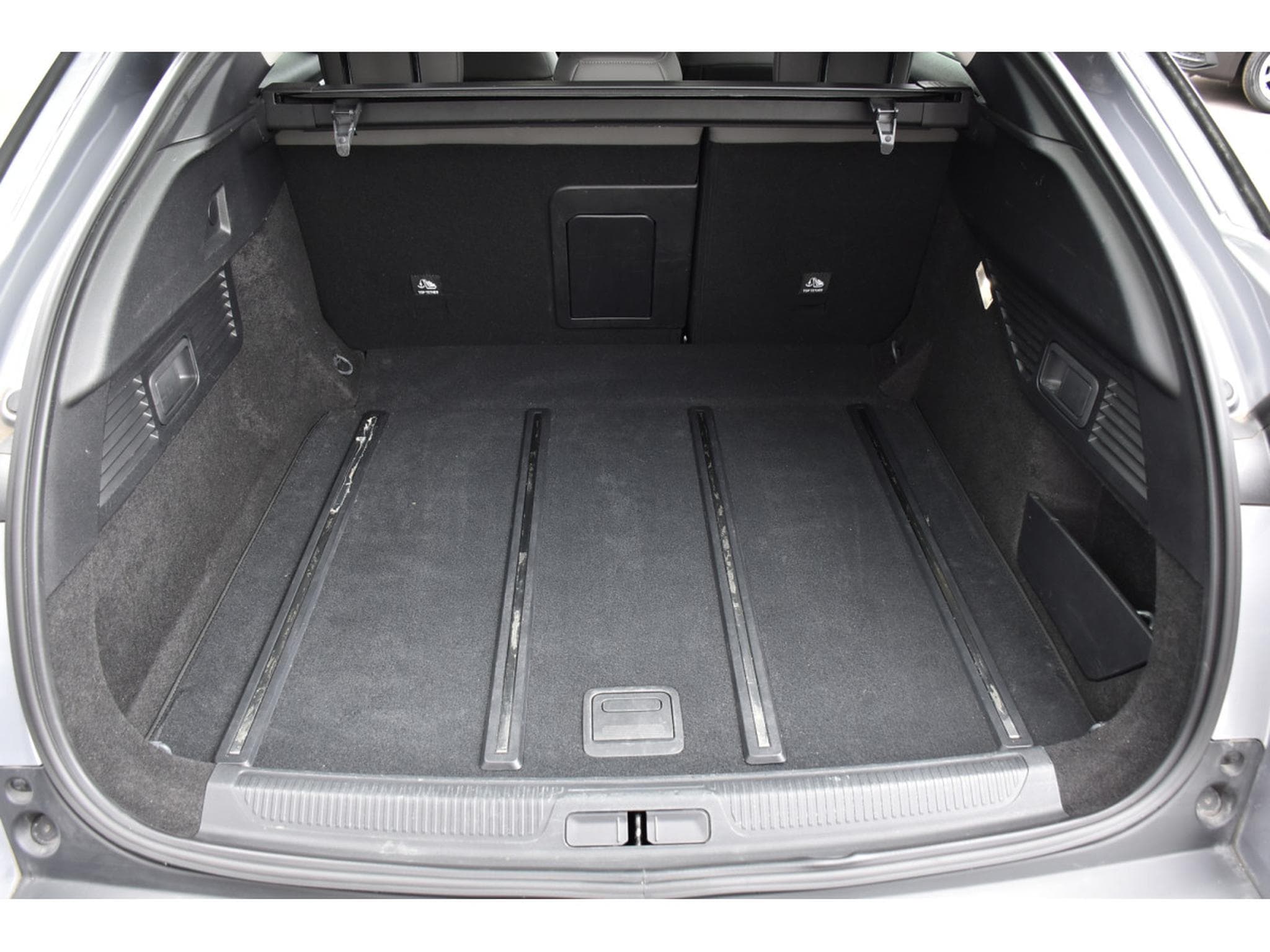Citroën C5 X 1.2 130 PLUS EAT8 CUIR ACC HUD LANE 1° MAIN (2024) - Photo 24