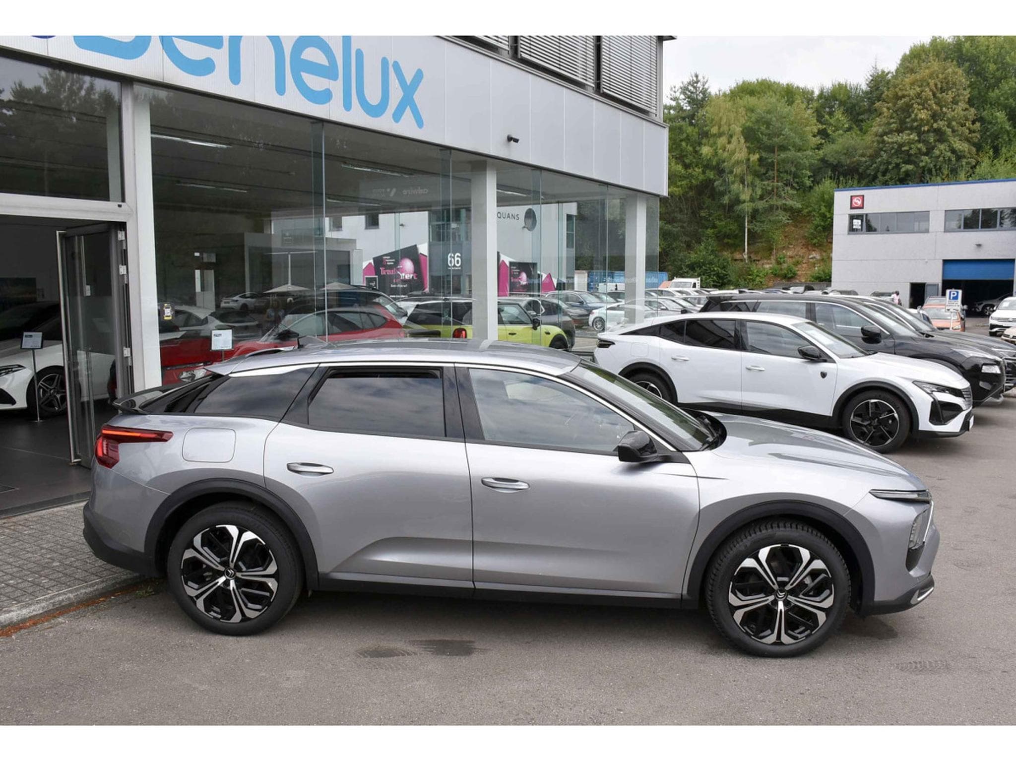 Citroën C5 X 1.2 130 PLUS EAT8 CUIR ACC HUD LANE 1° MAIN (2024) - Photo 3