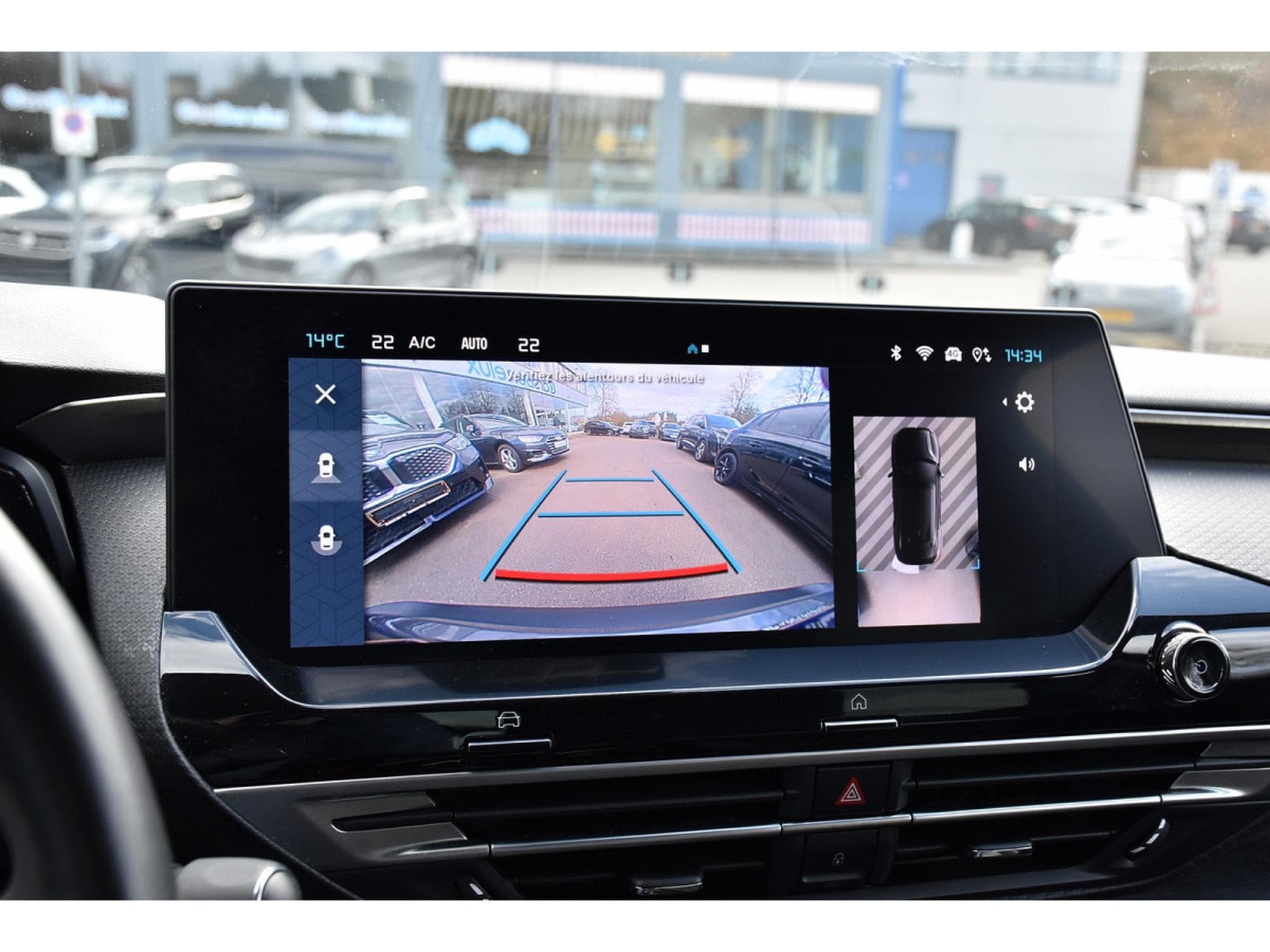 Citroën C5 X 1.2 130 PLUS EAT8 CUIR ACC HUD LANE 1° MAIN (2024) - Photo 16